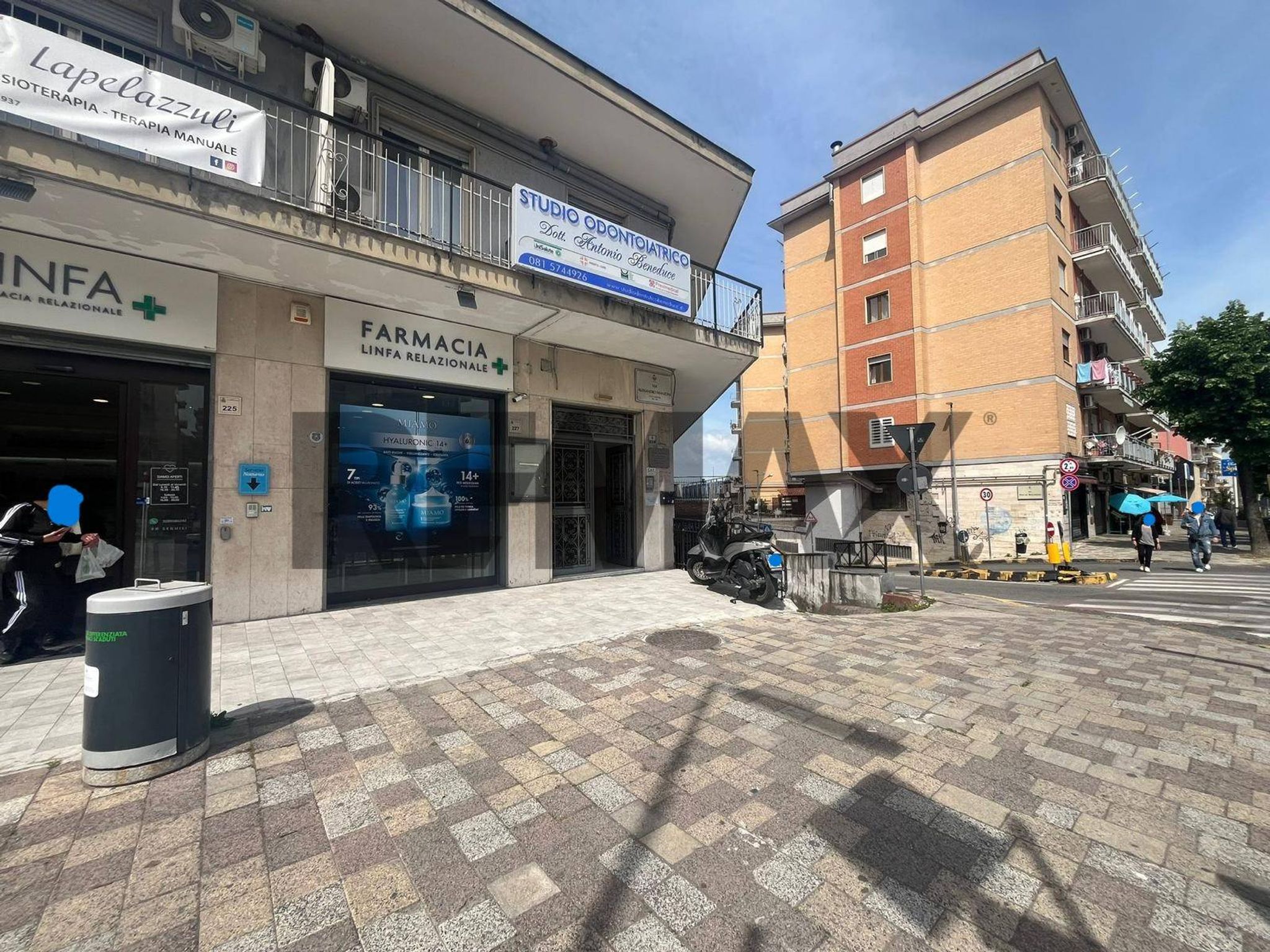 Edificio all'aperto