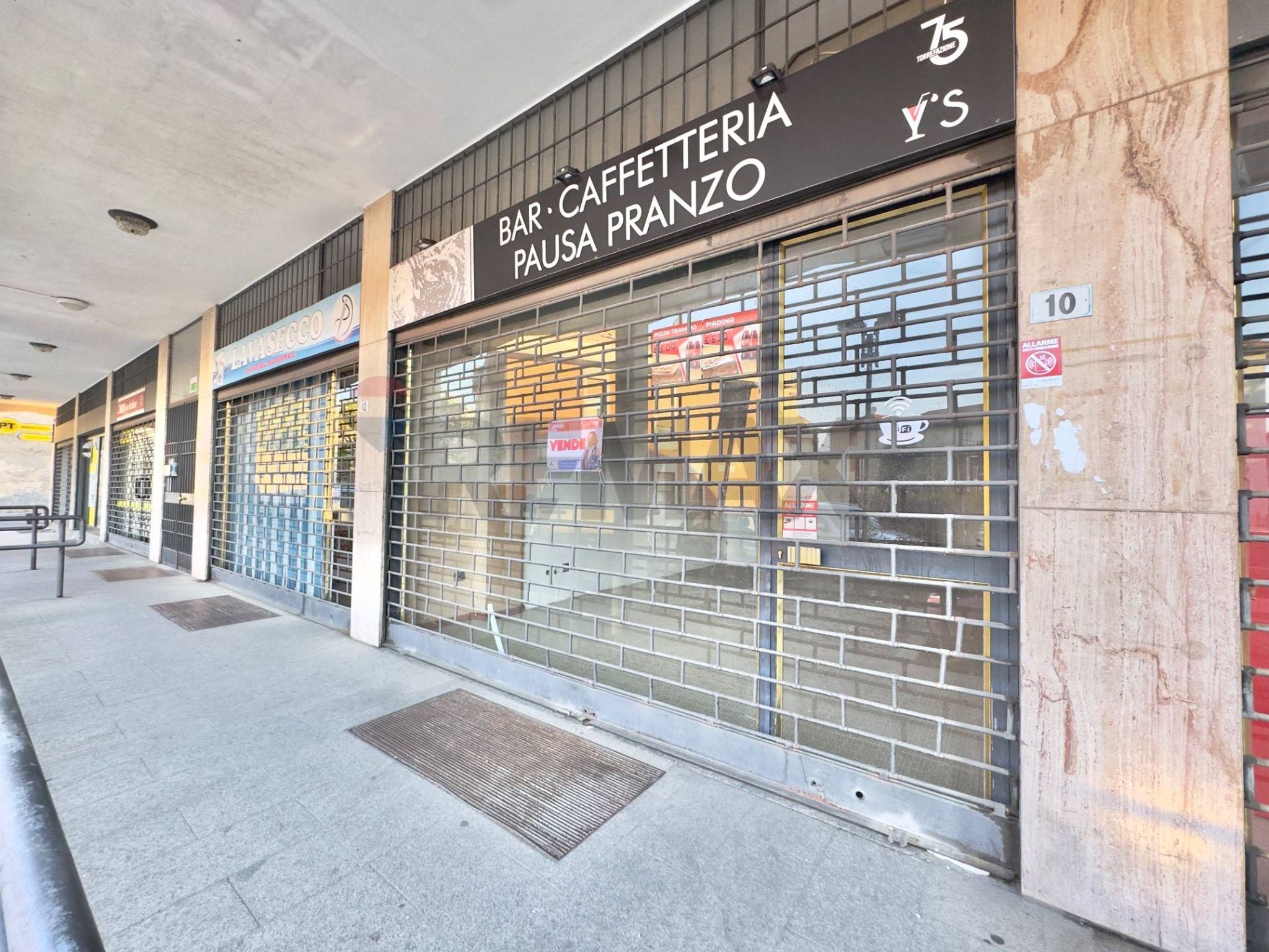 Edificio all'aperto
