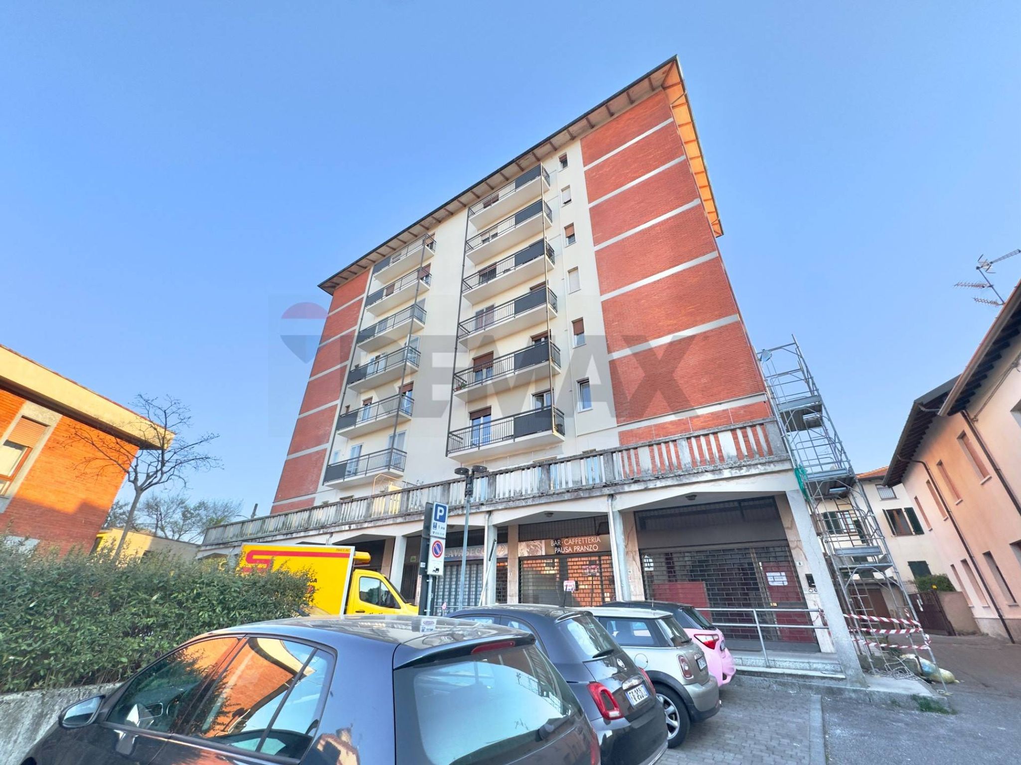 Edificio all'aperto