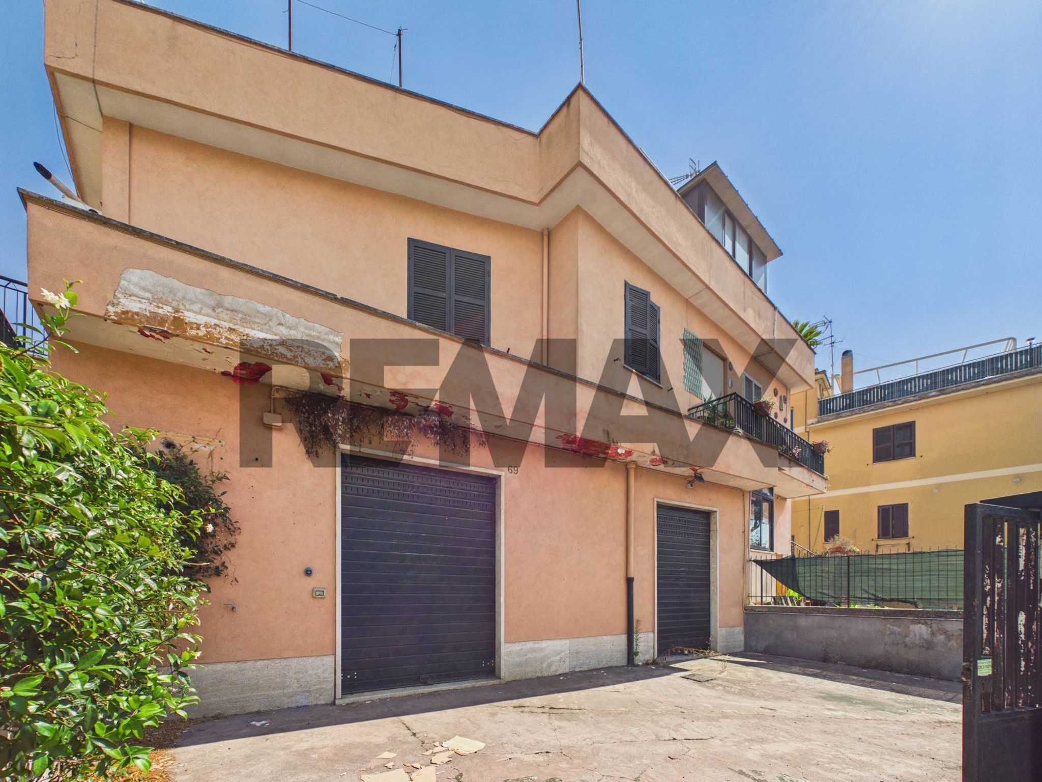Edificio all'aperto