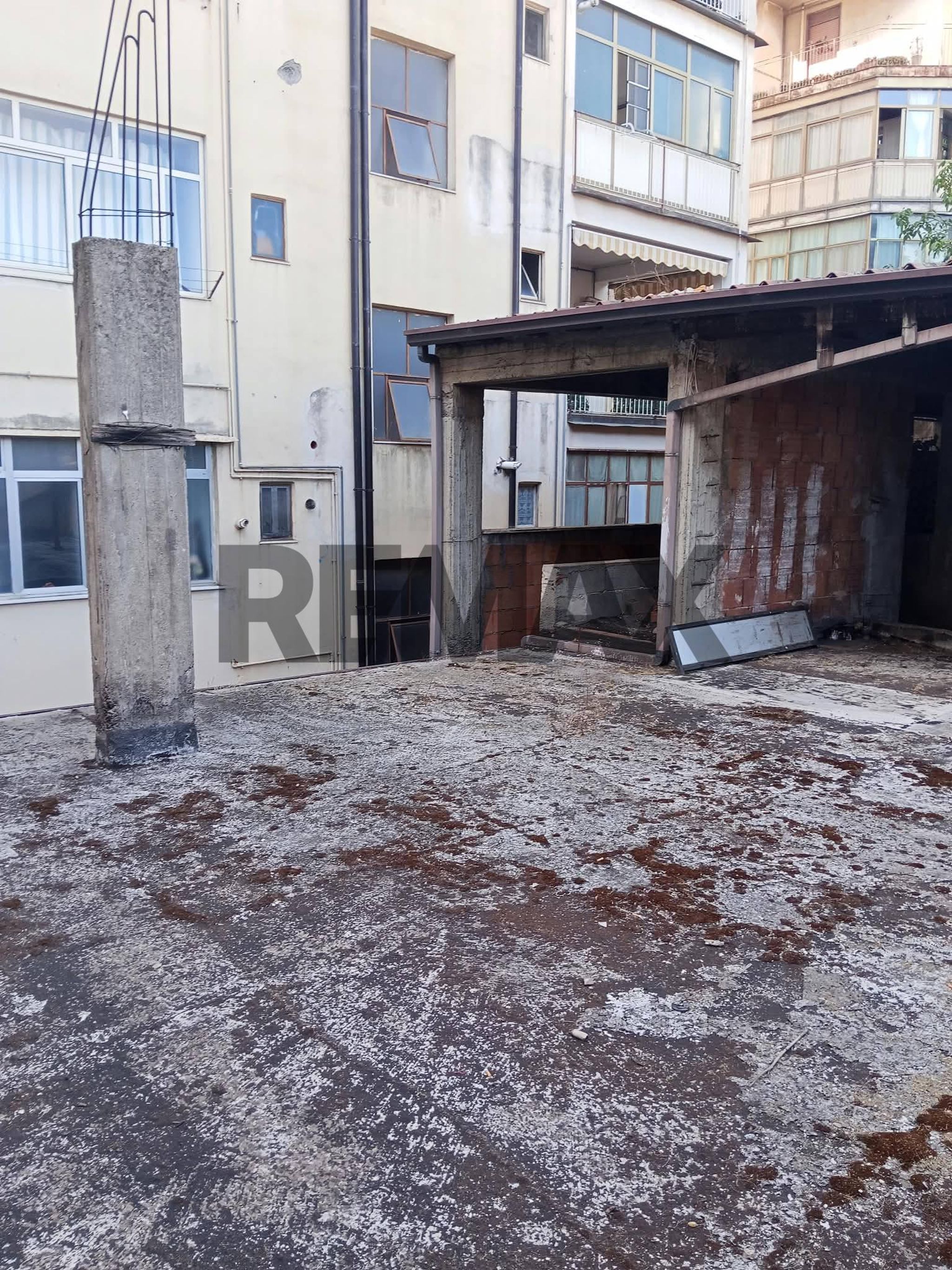 Edificio all'aperto