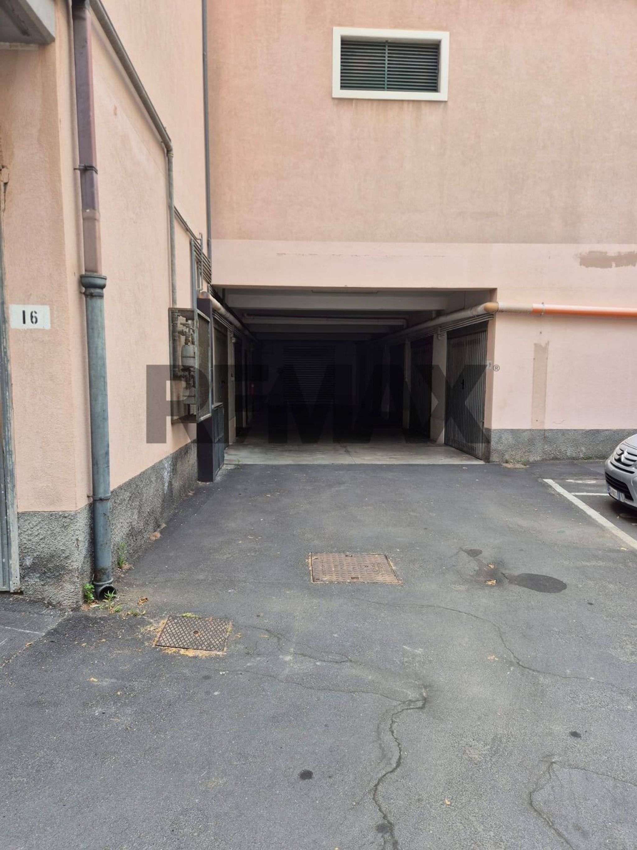 Edificio all'aperto