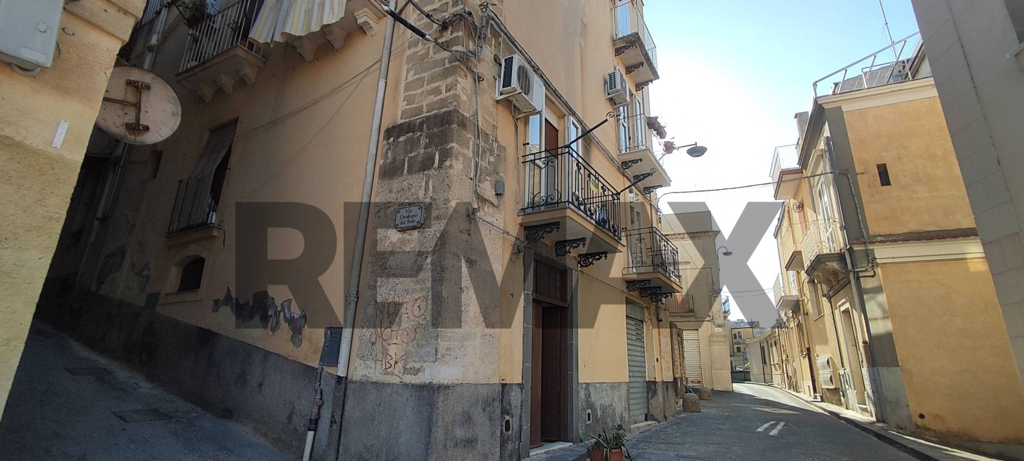 Edificio all'aperto