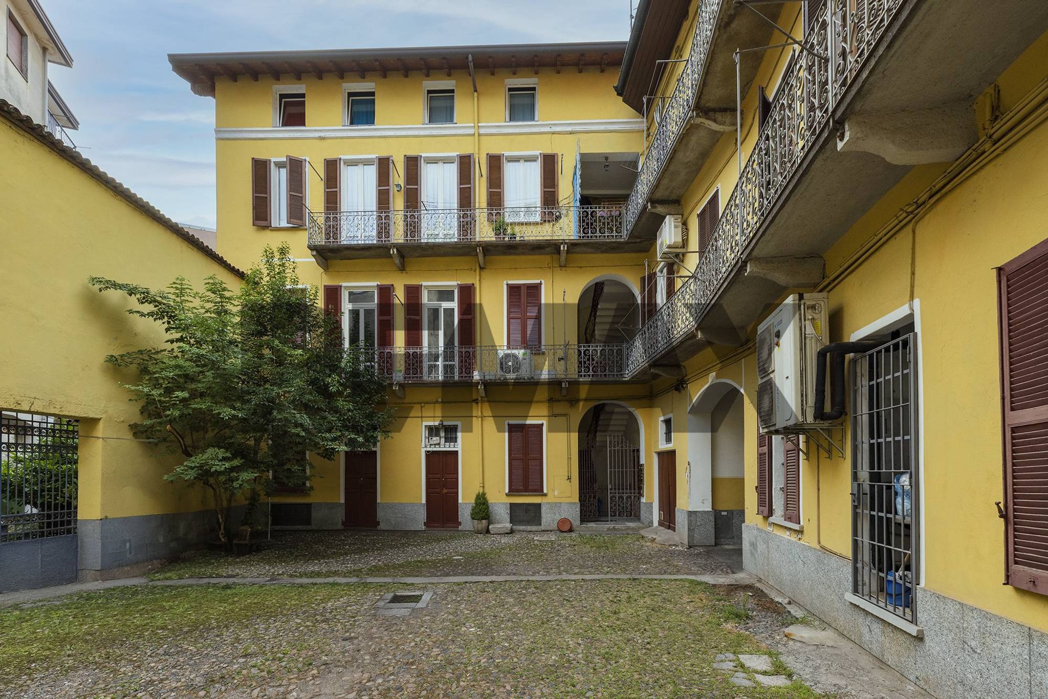 Edificio all'aperto