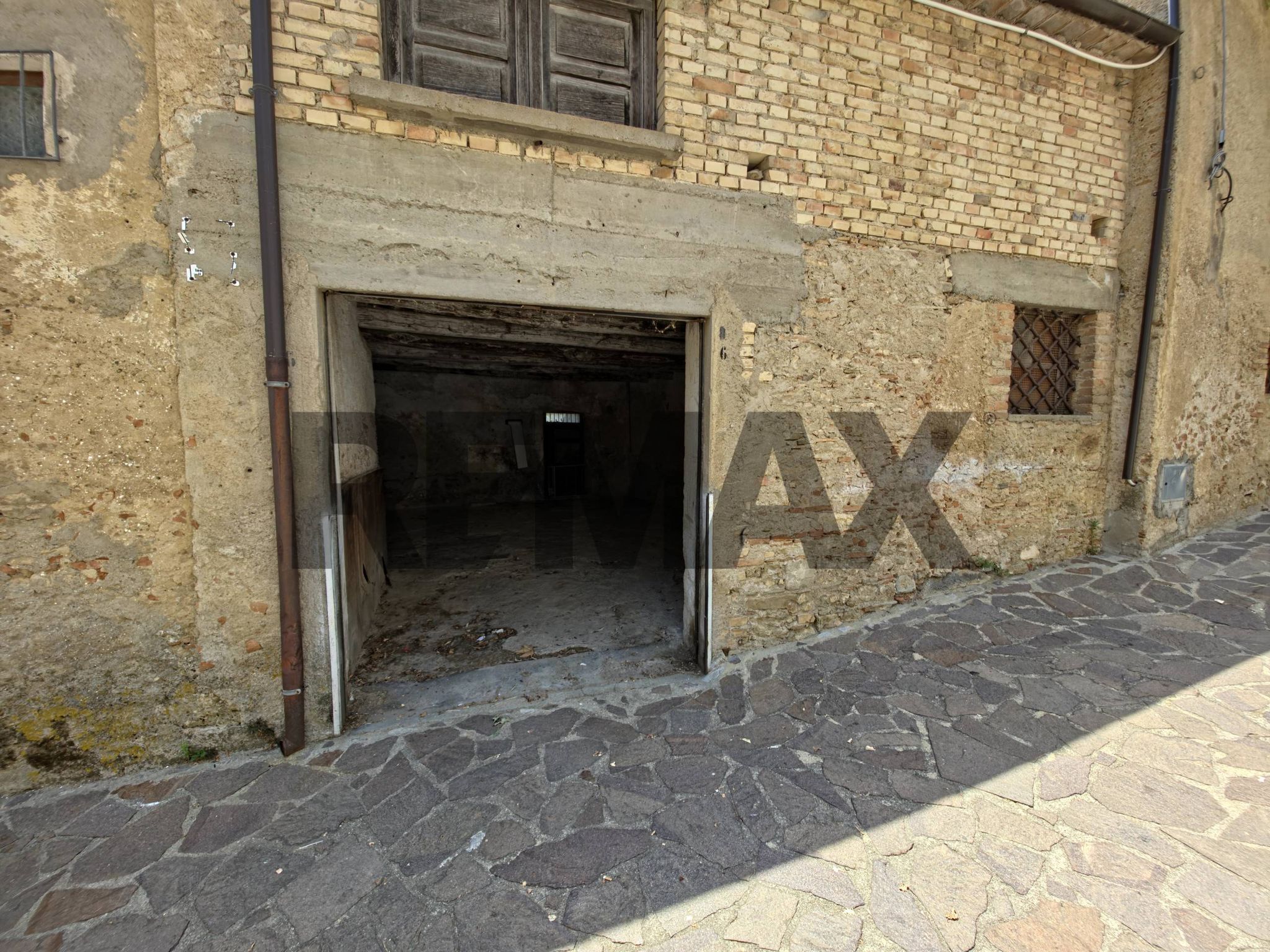 Edificio all'aperto