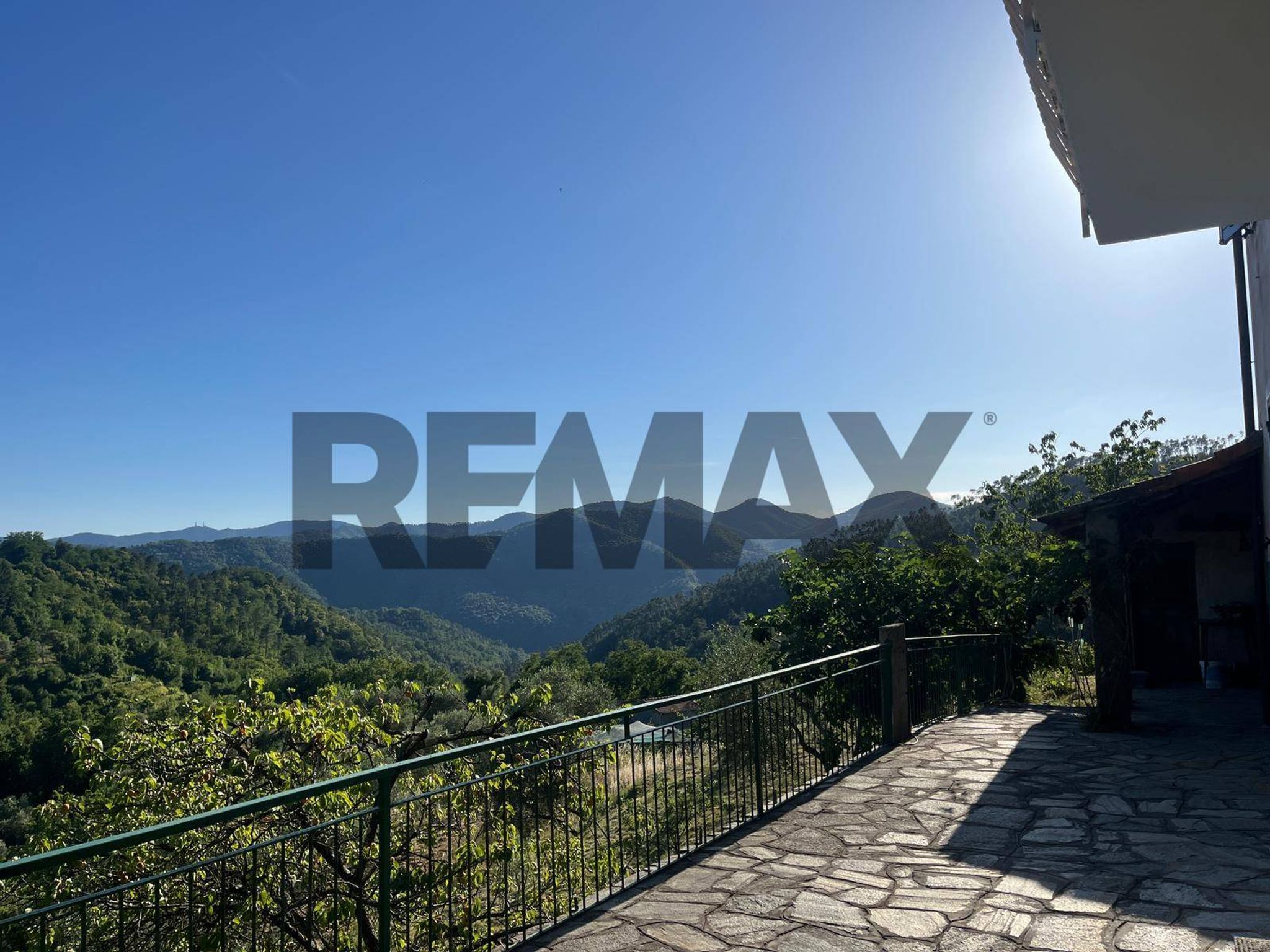 Property in Sesta Godano