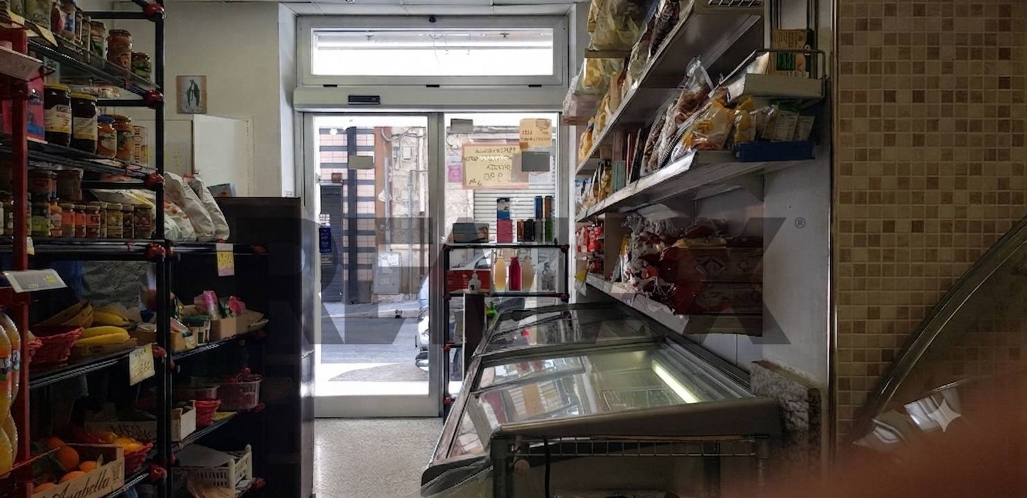 Dispensa di stoccaggio