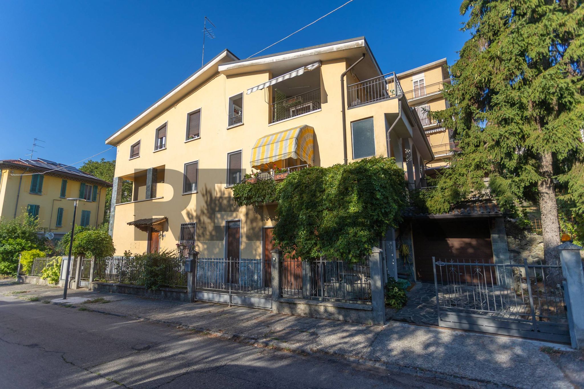 Edificio all'aperto