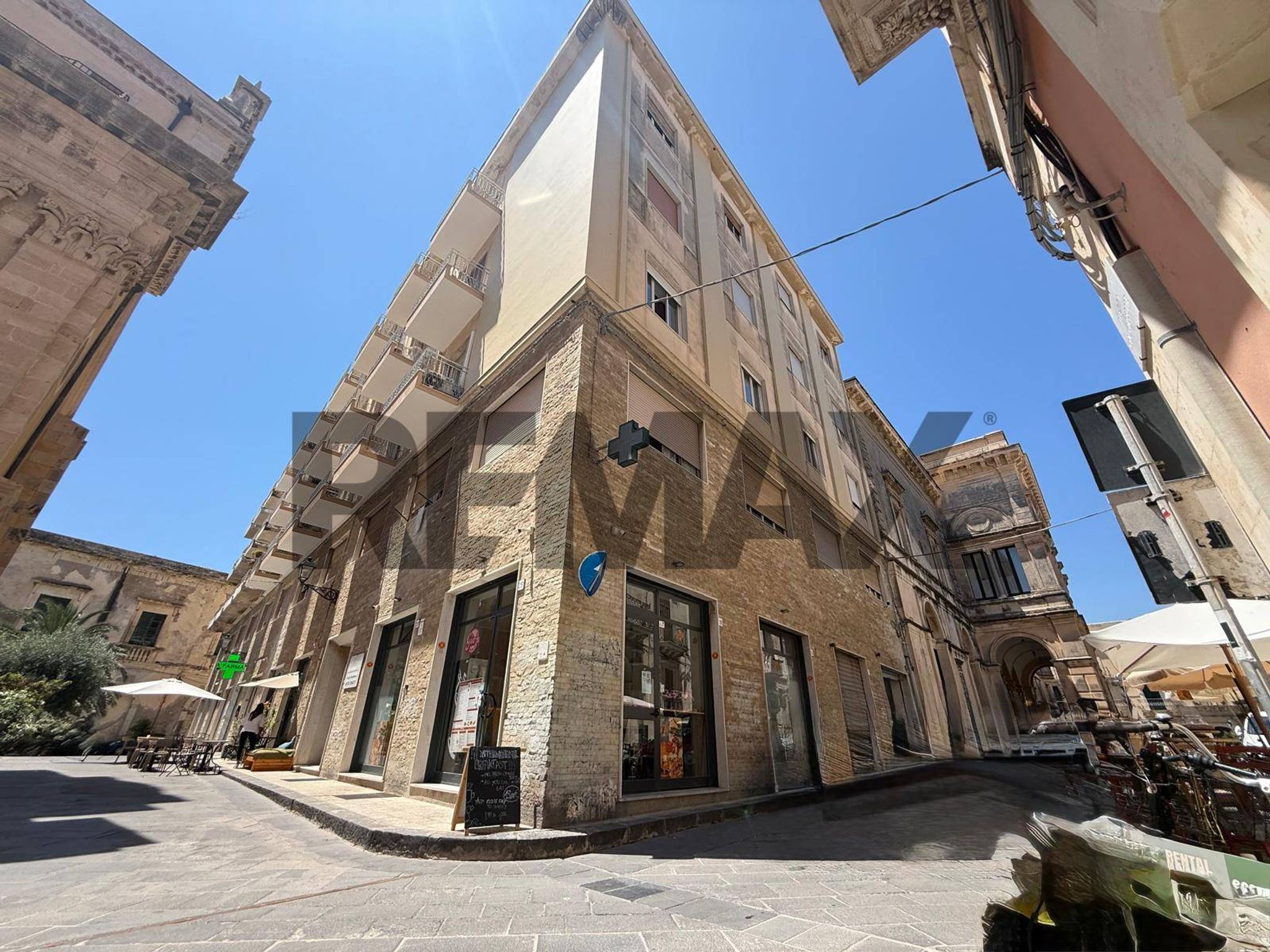 Edificio all'aperto