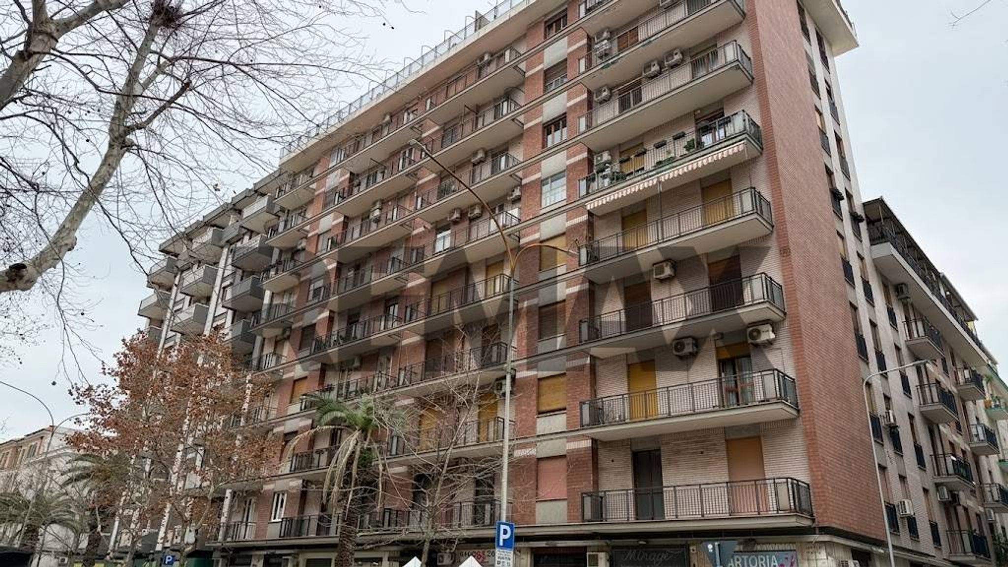 Edificio all'aperto