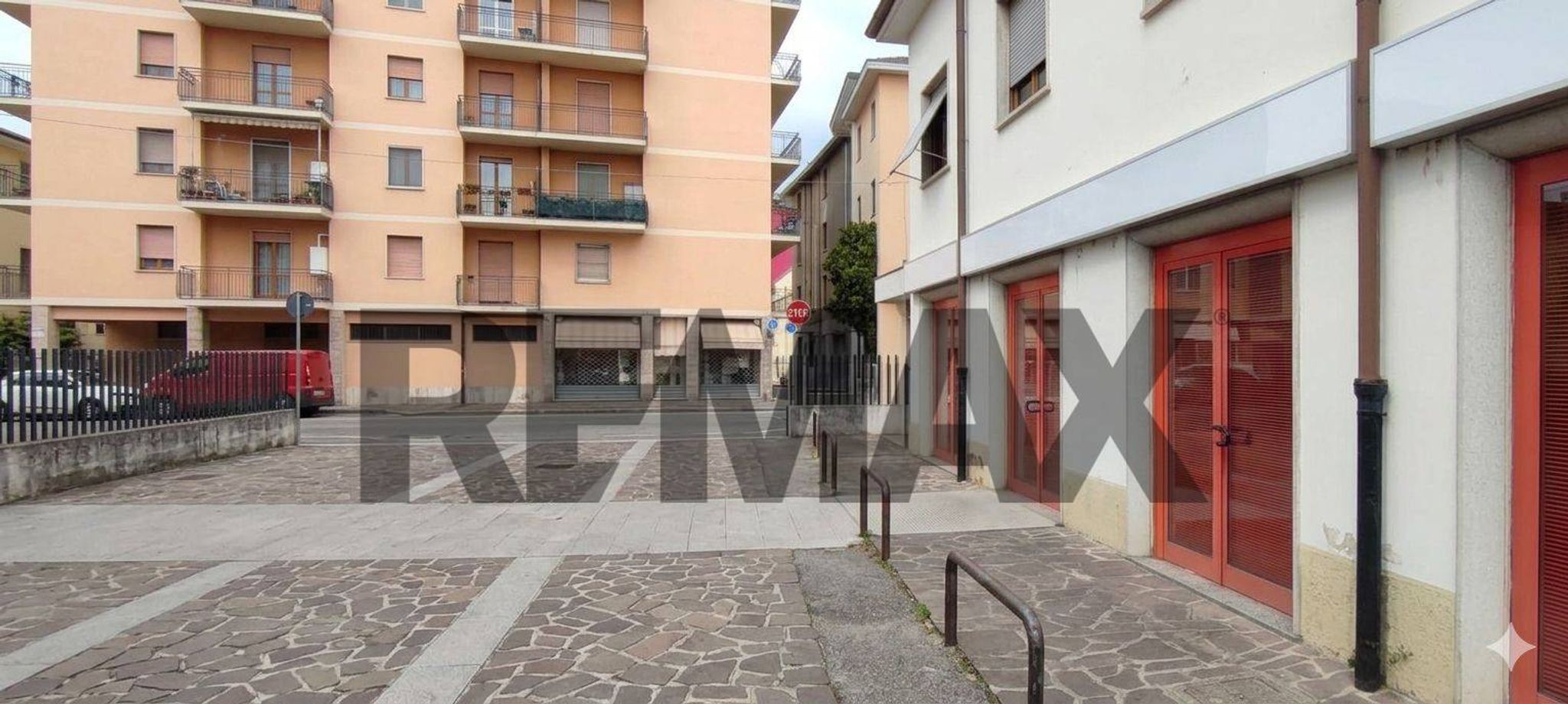 Edificio all'aperto