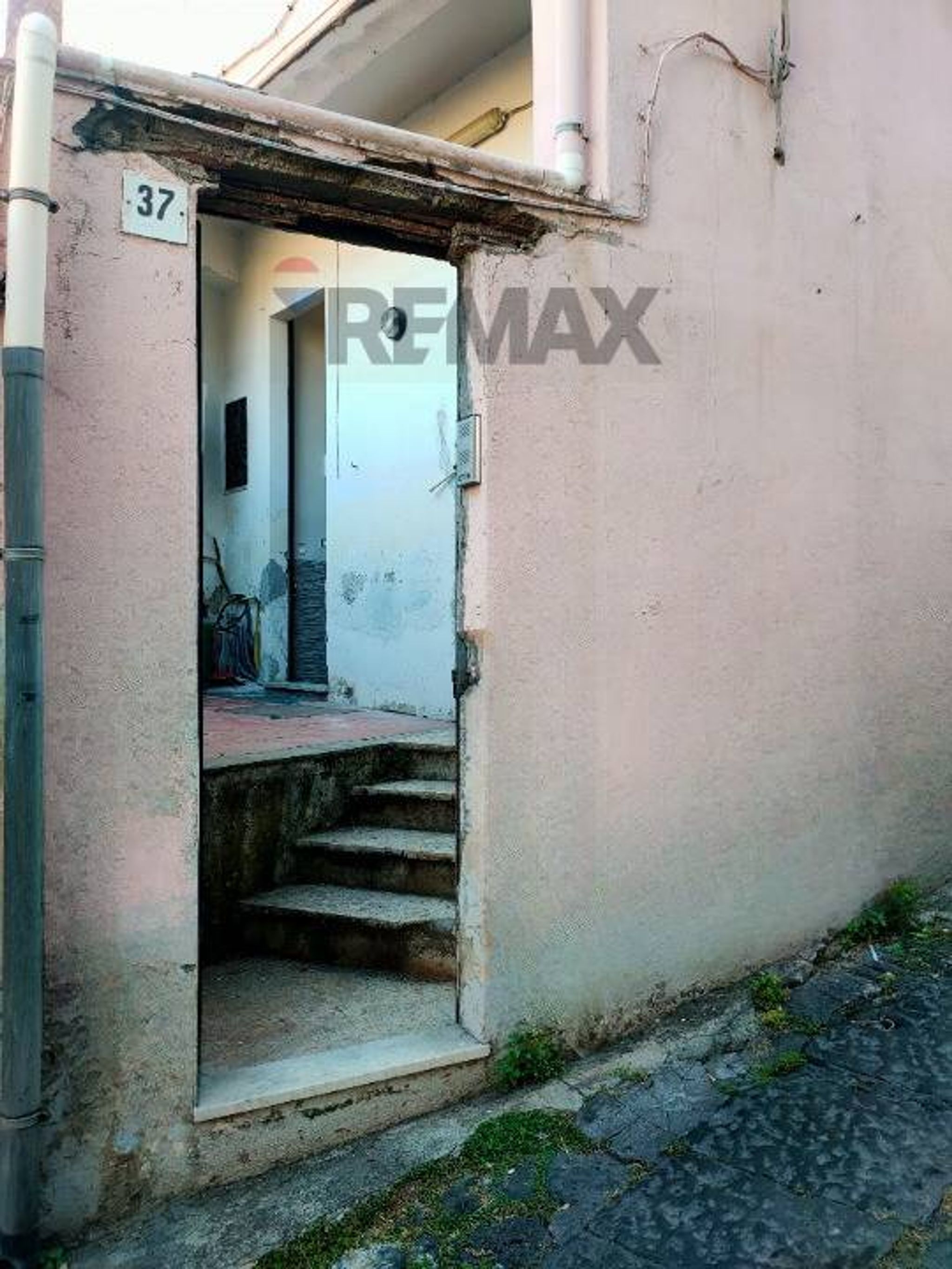 Immobile a Acireale