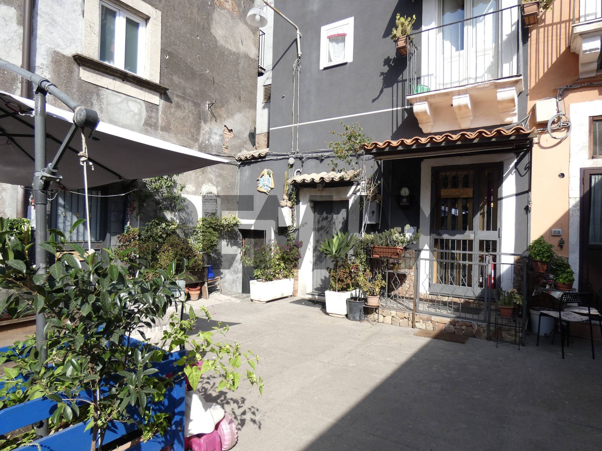Edificio all'aperto