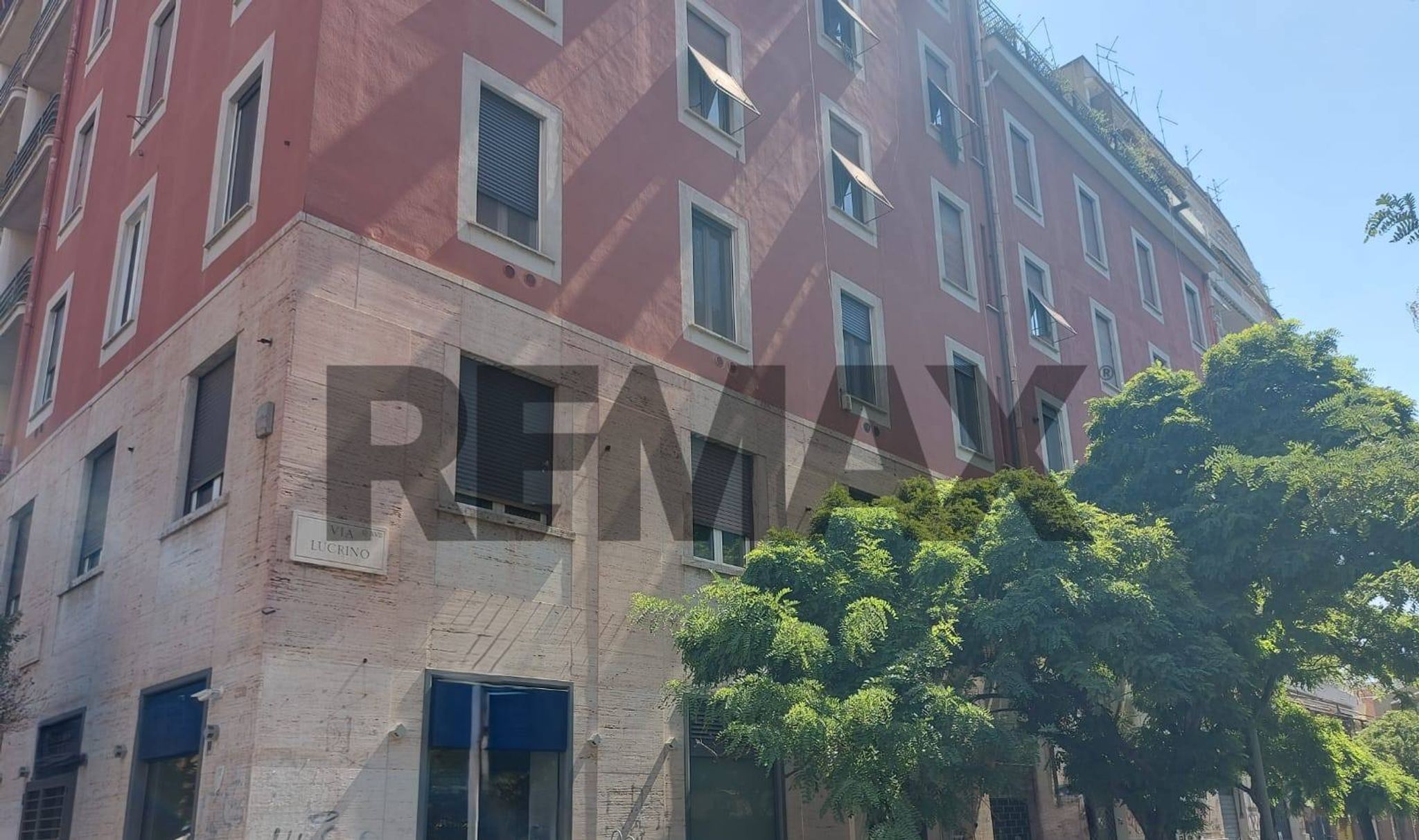 Property in Roma
