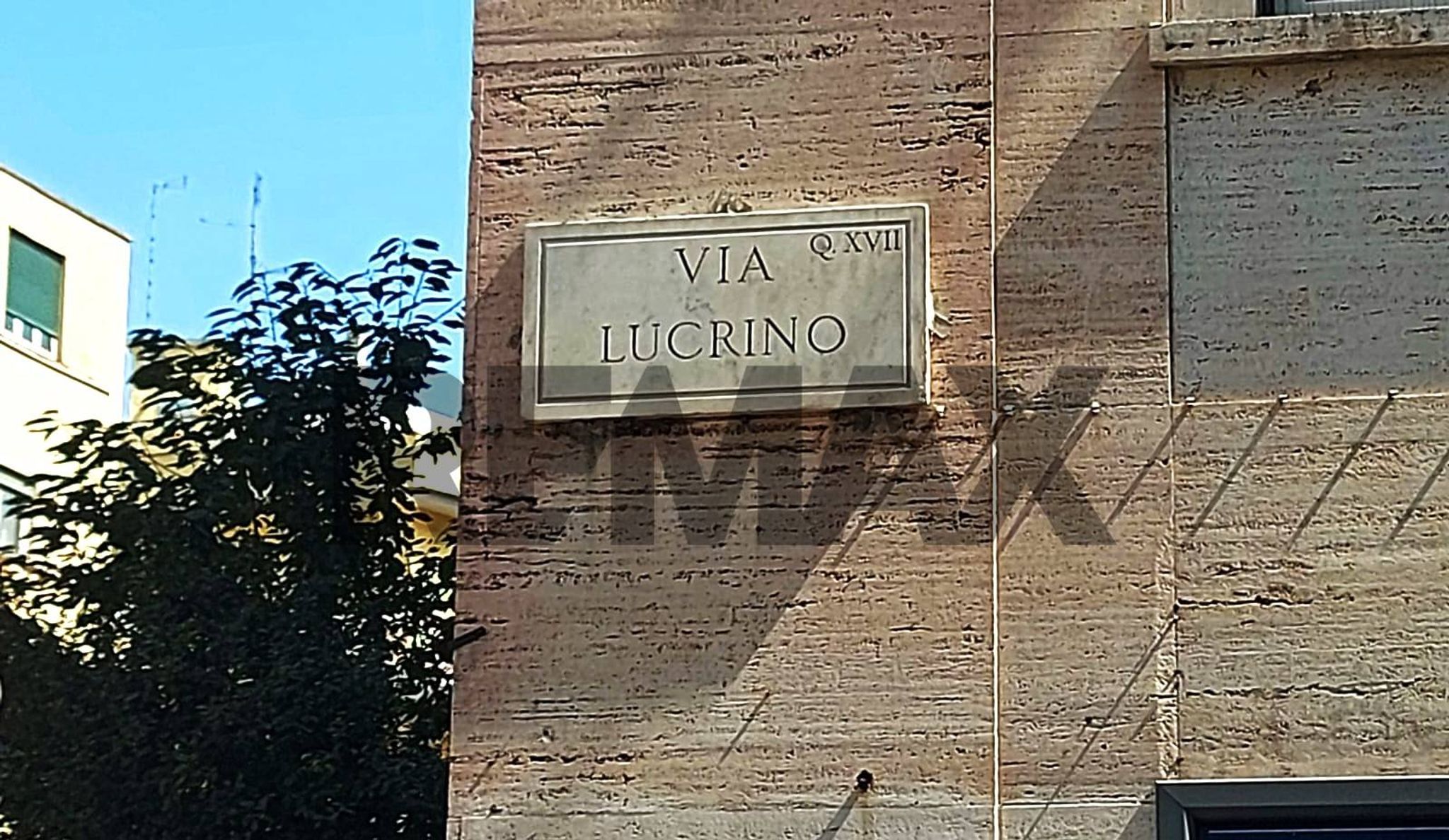 Edificio all'aperto