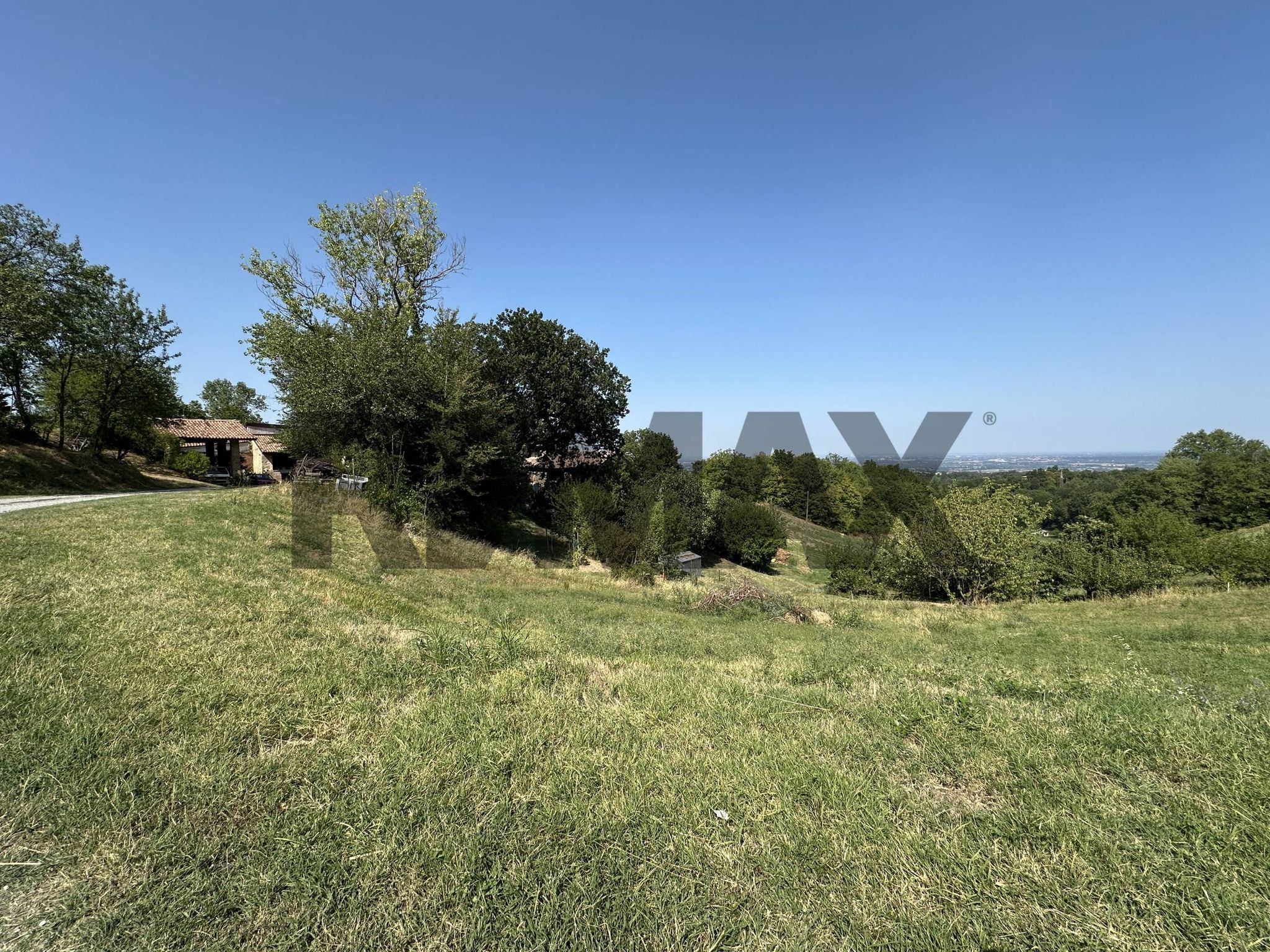 Property in Medesano