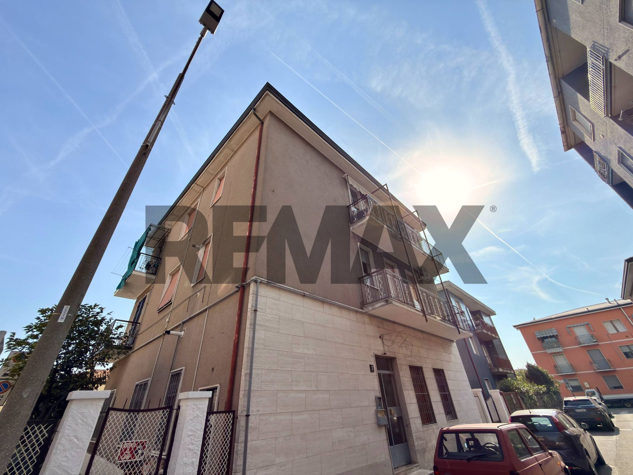 Edificio all'aperto
