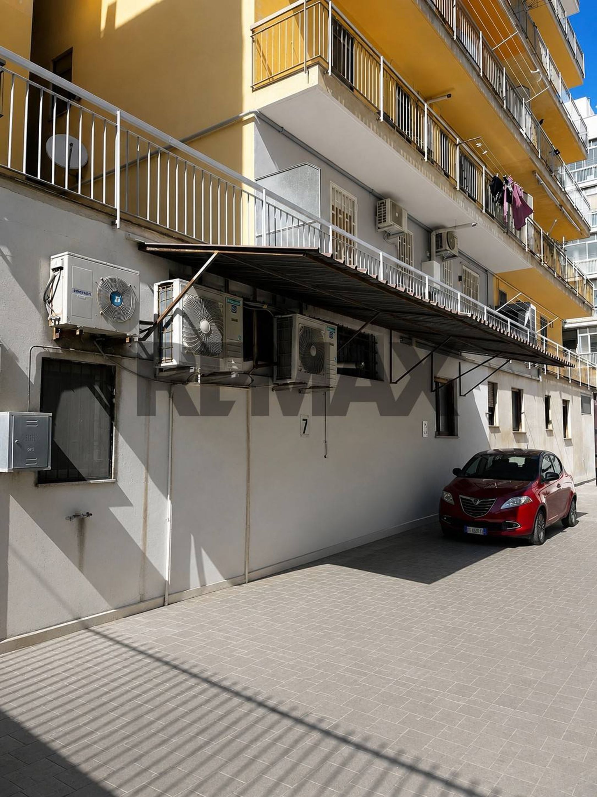 Edificio all'aperto