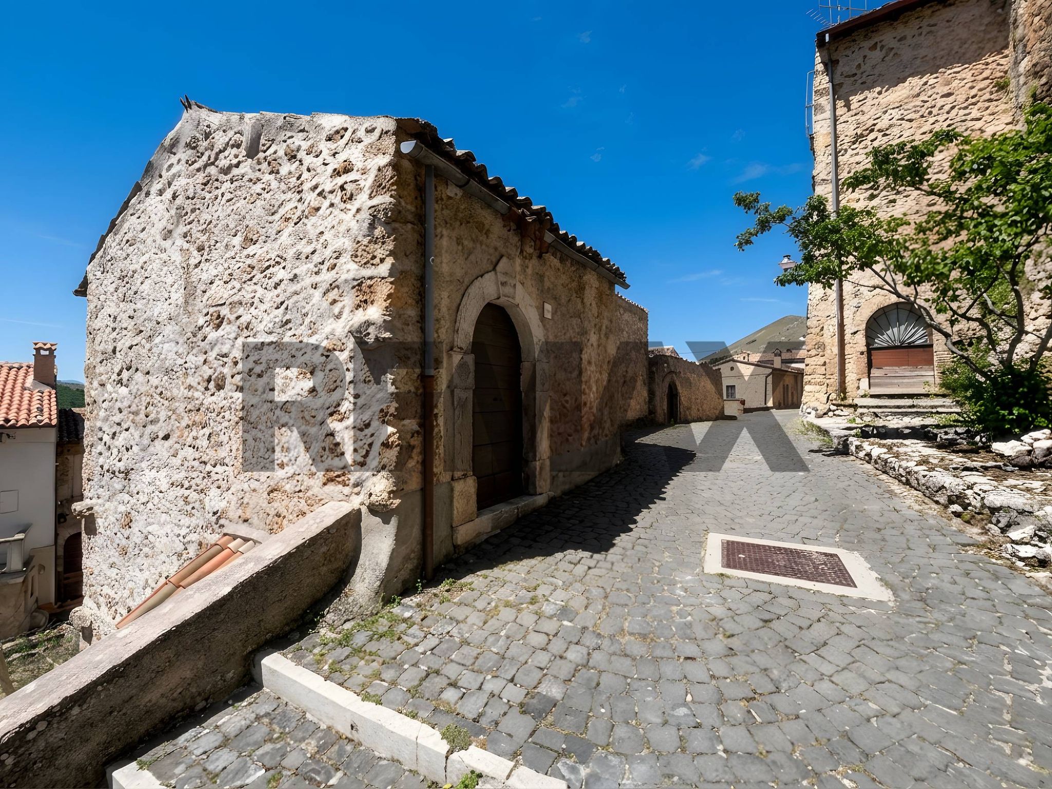 Property in Santo Stefano di Sessanio