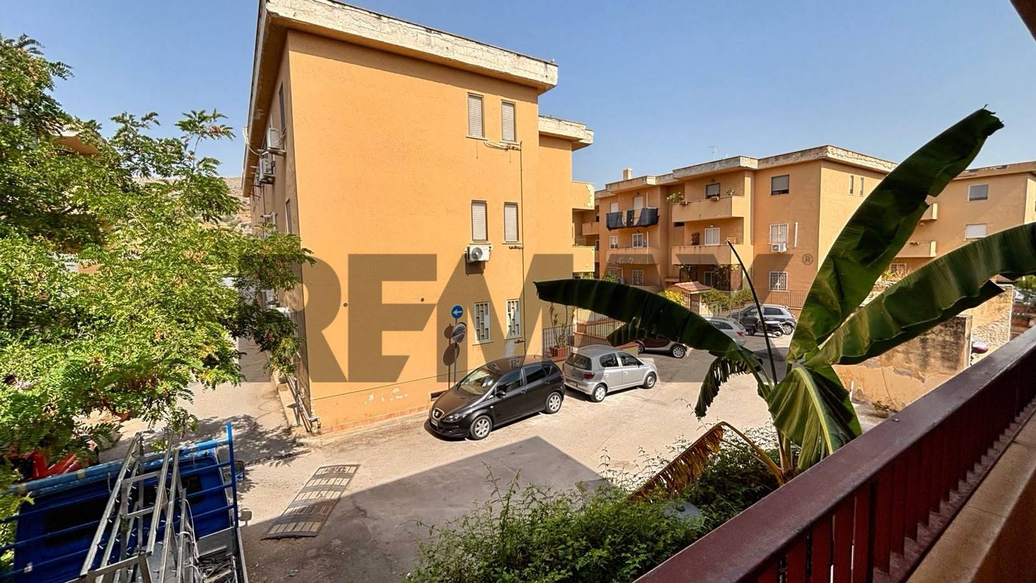 Edificio all'aperto