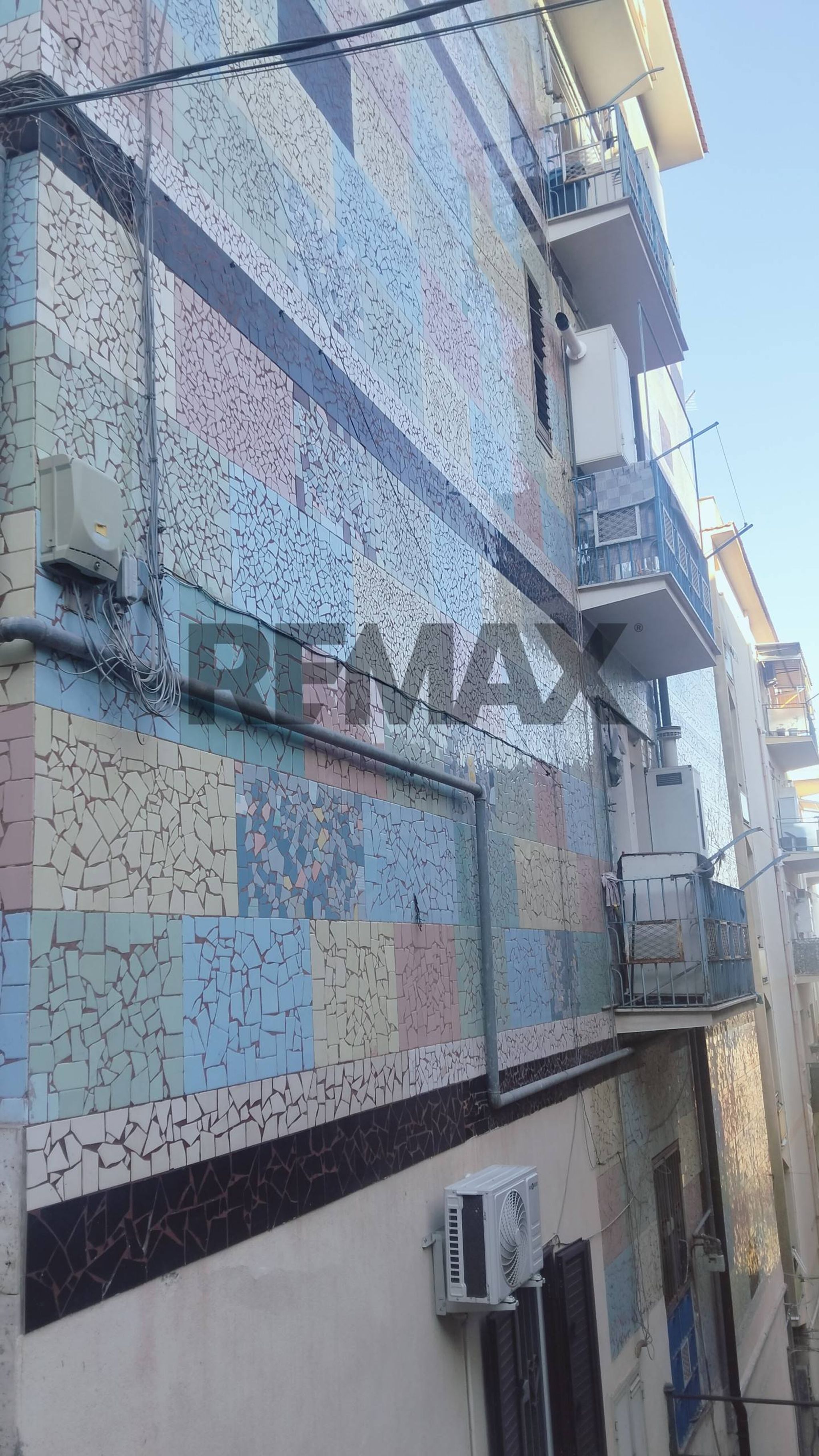 Edificio all'aperto