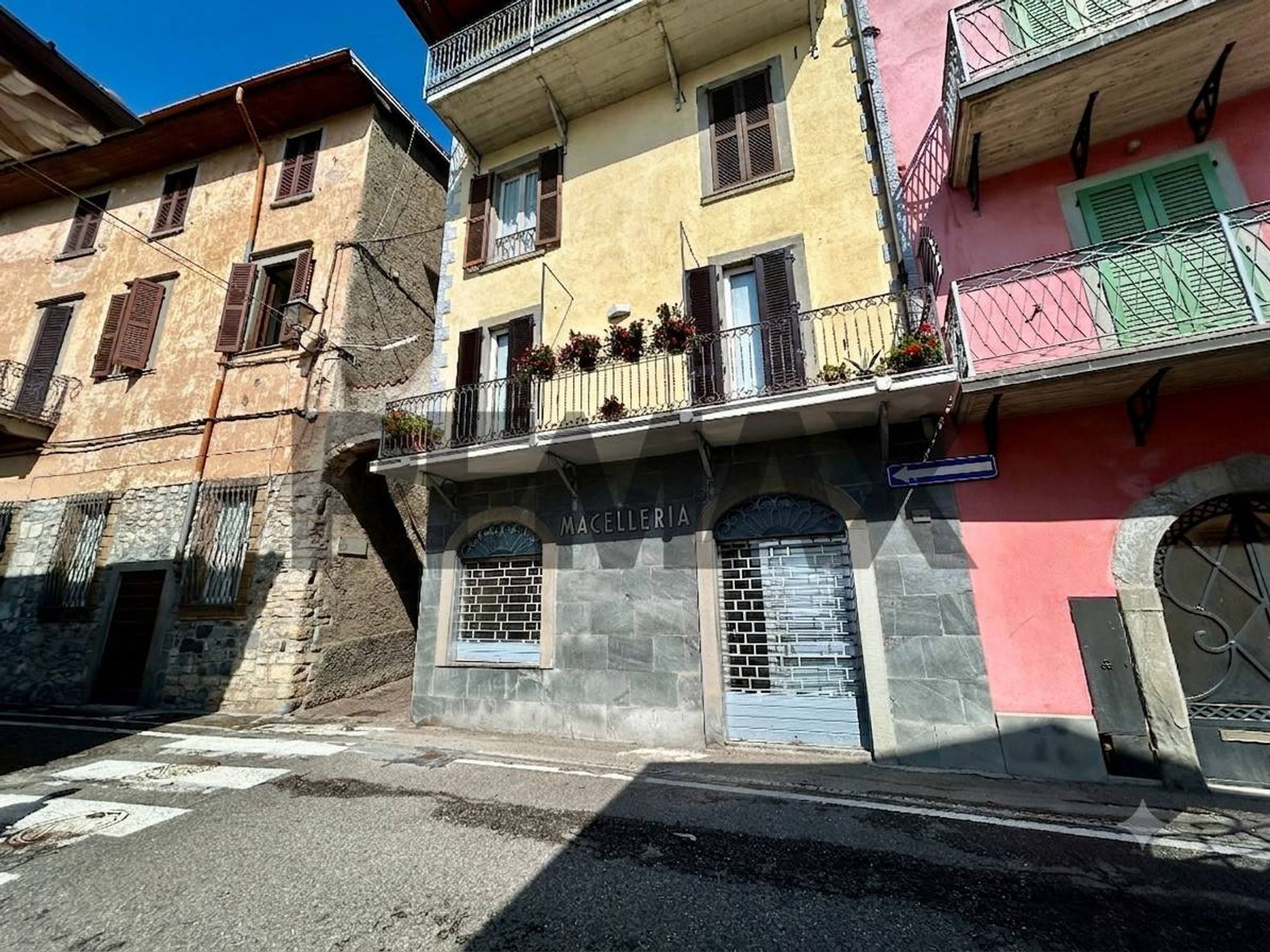 Edificio all'aperto