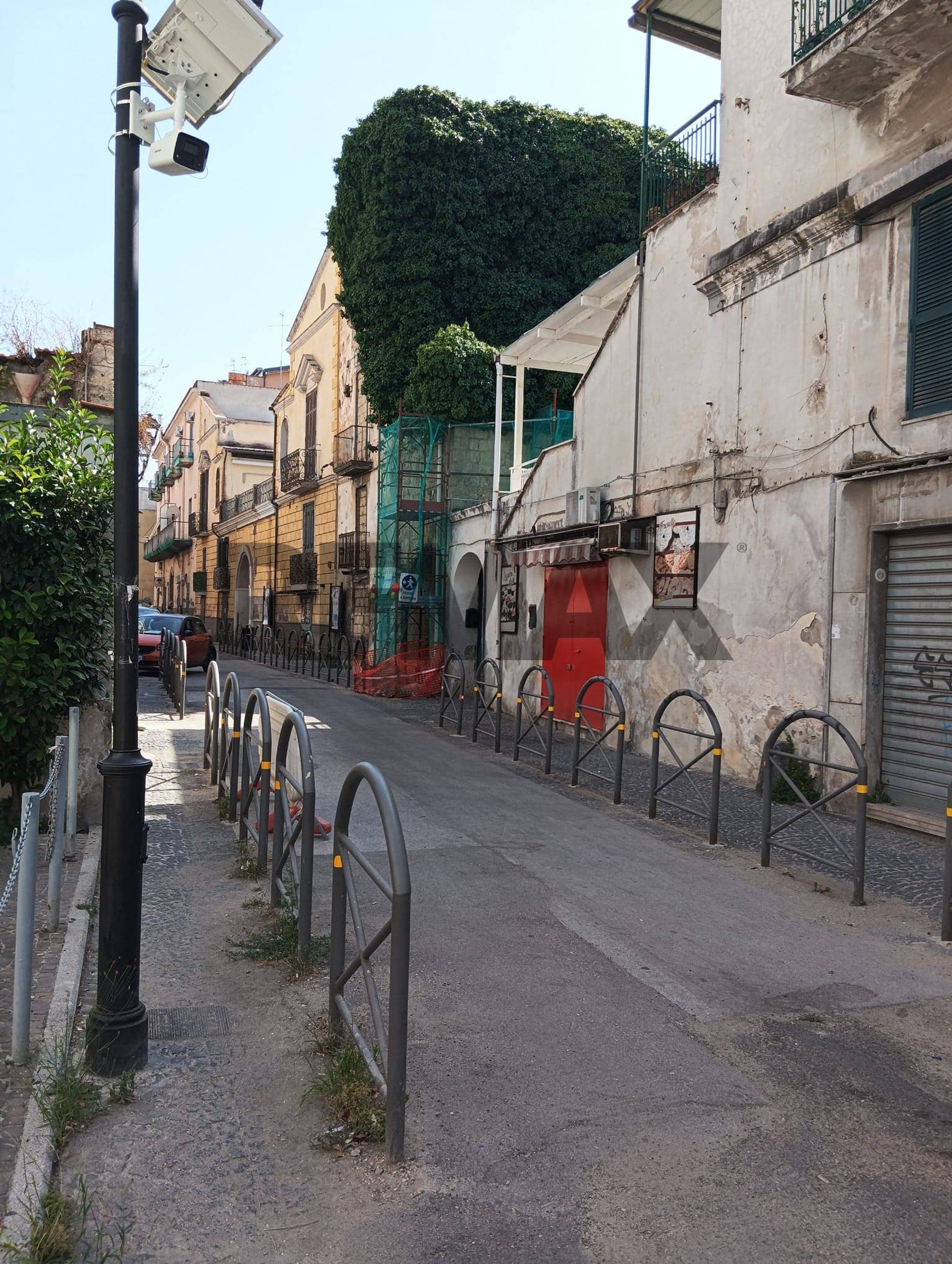 Edificio all'aperto