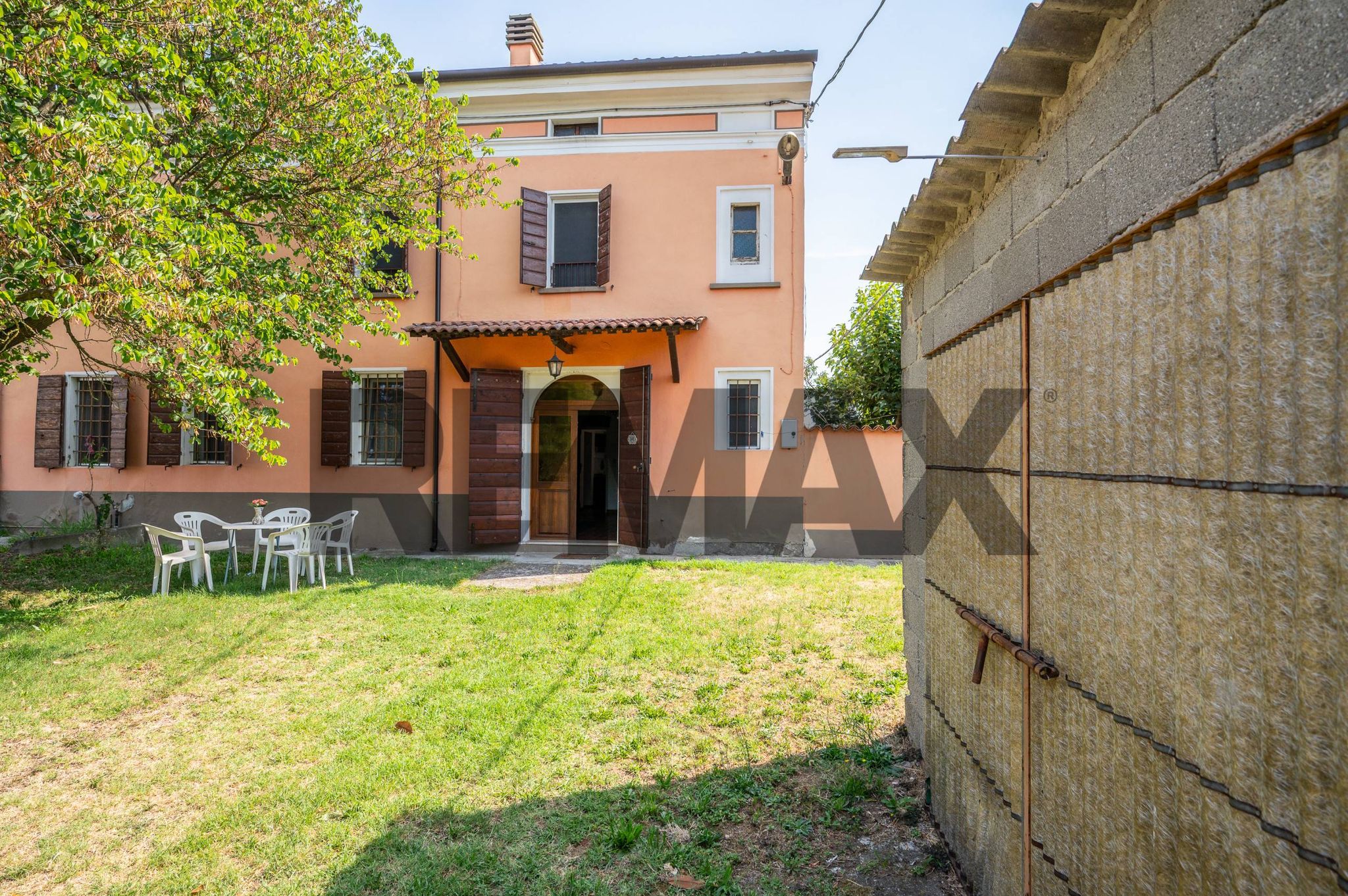 Casa all'aperto