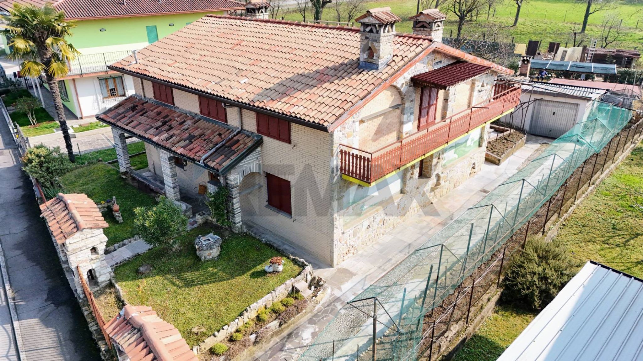 Edificio all'aperto