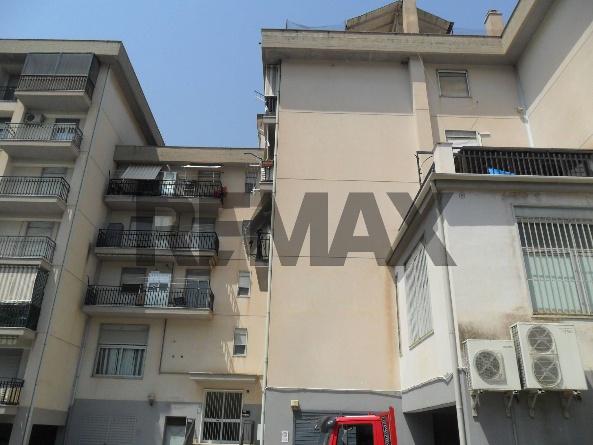 Edificio all'aperto