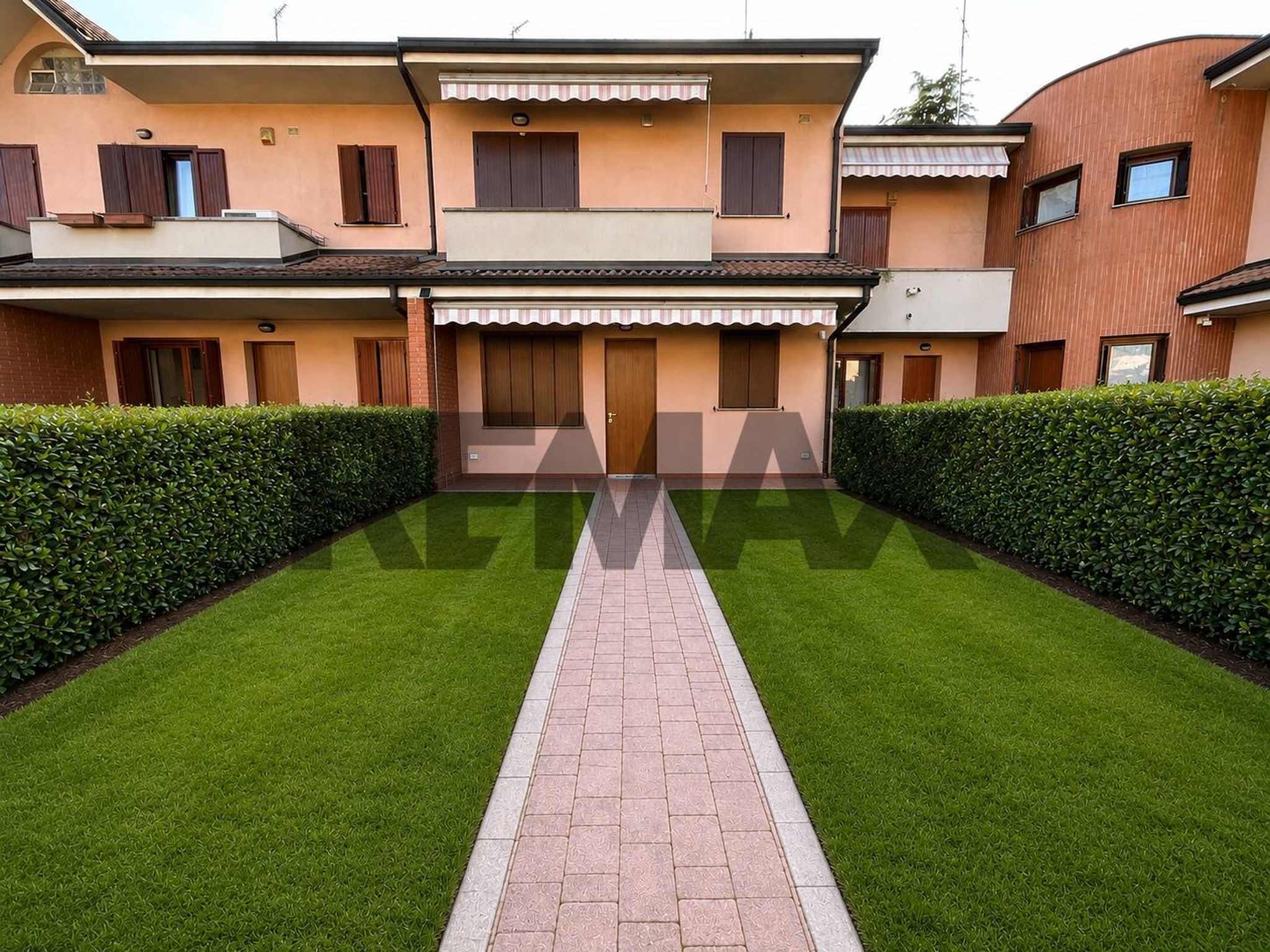 Immobile a Arese