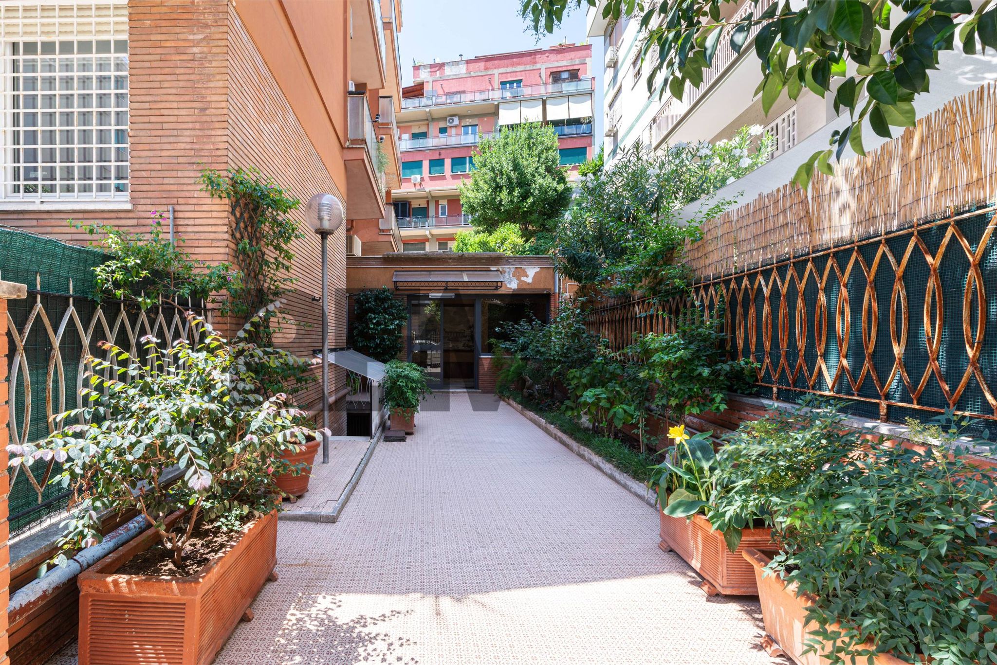 Edificio all'aperto