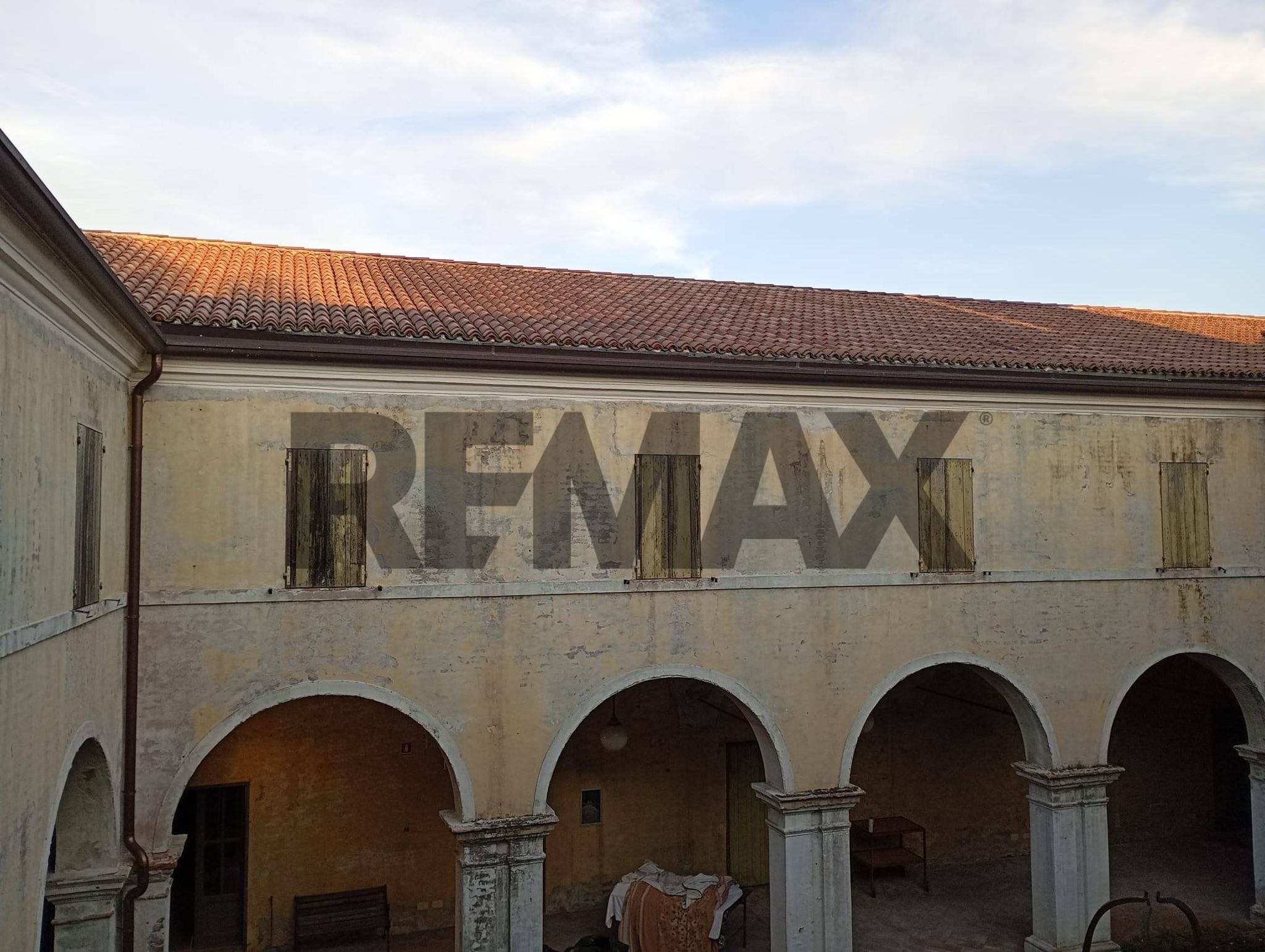 Edificio all'aperto