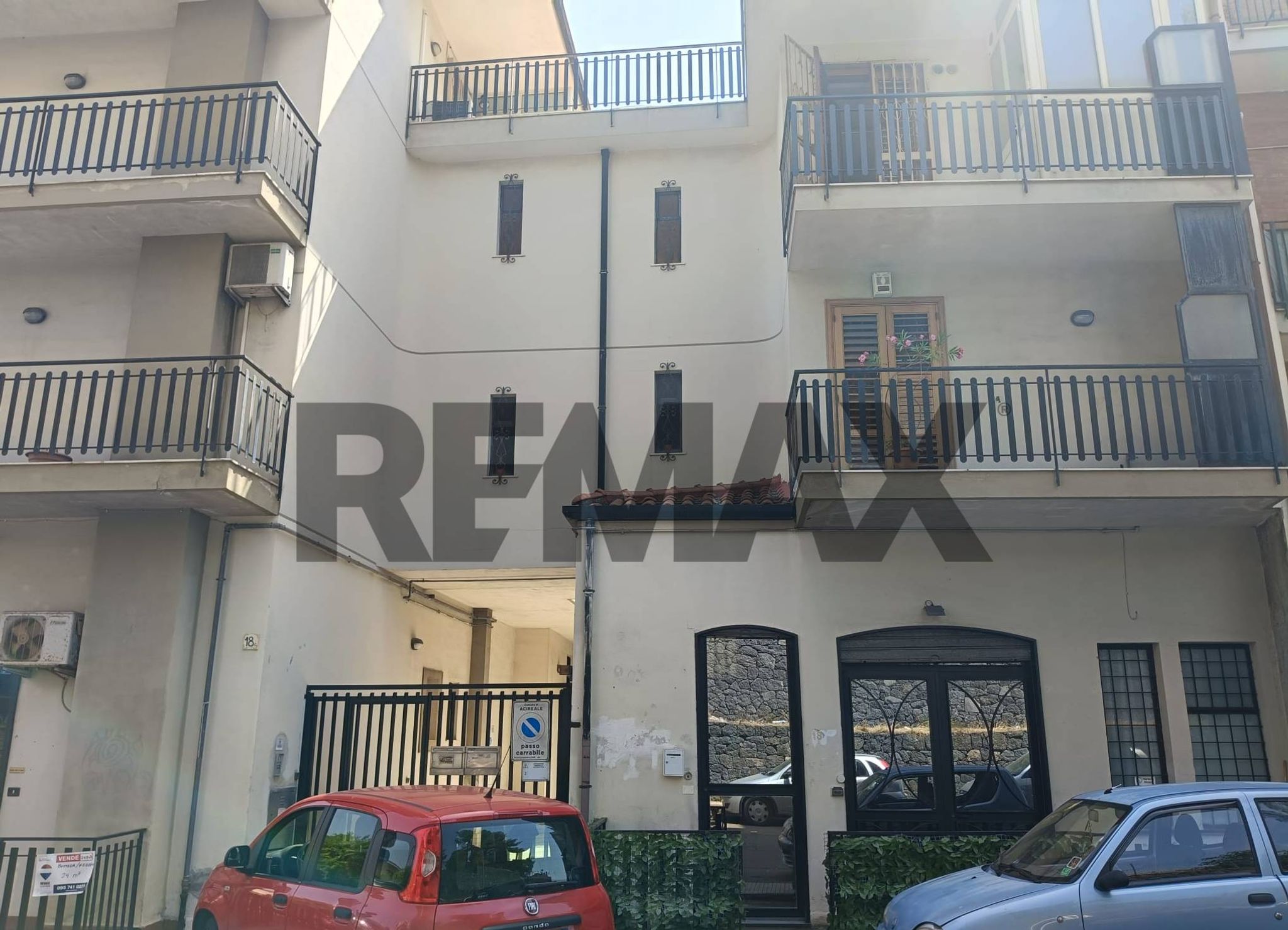 Immobile a Acireale