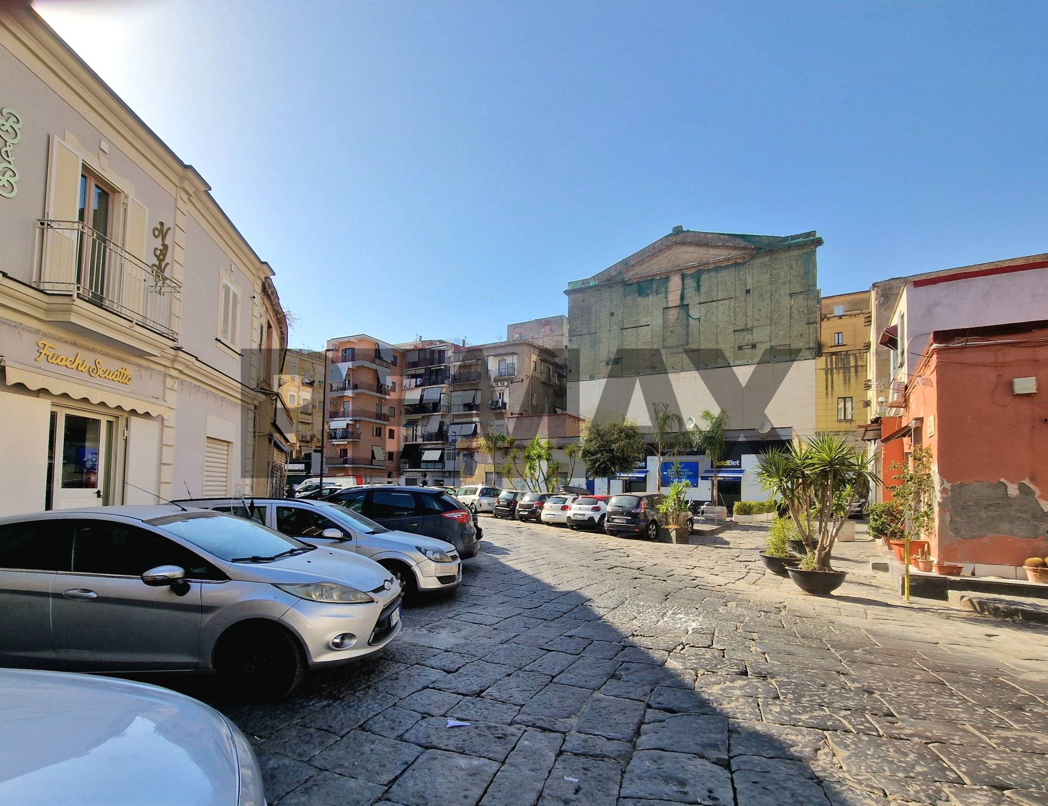 Edificio all'aperto