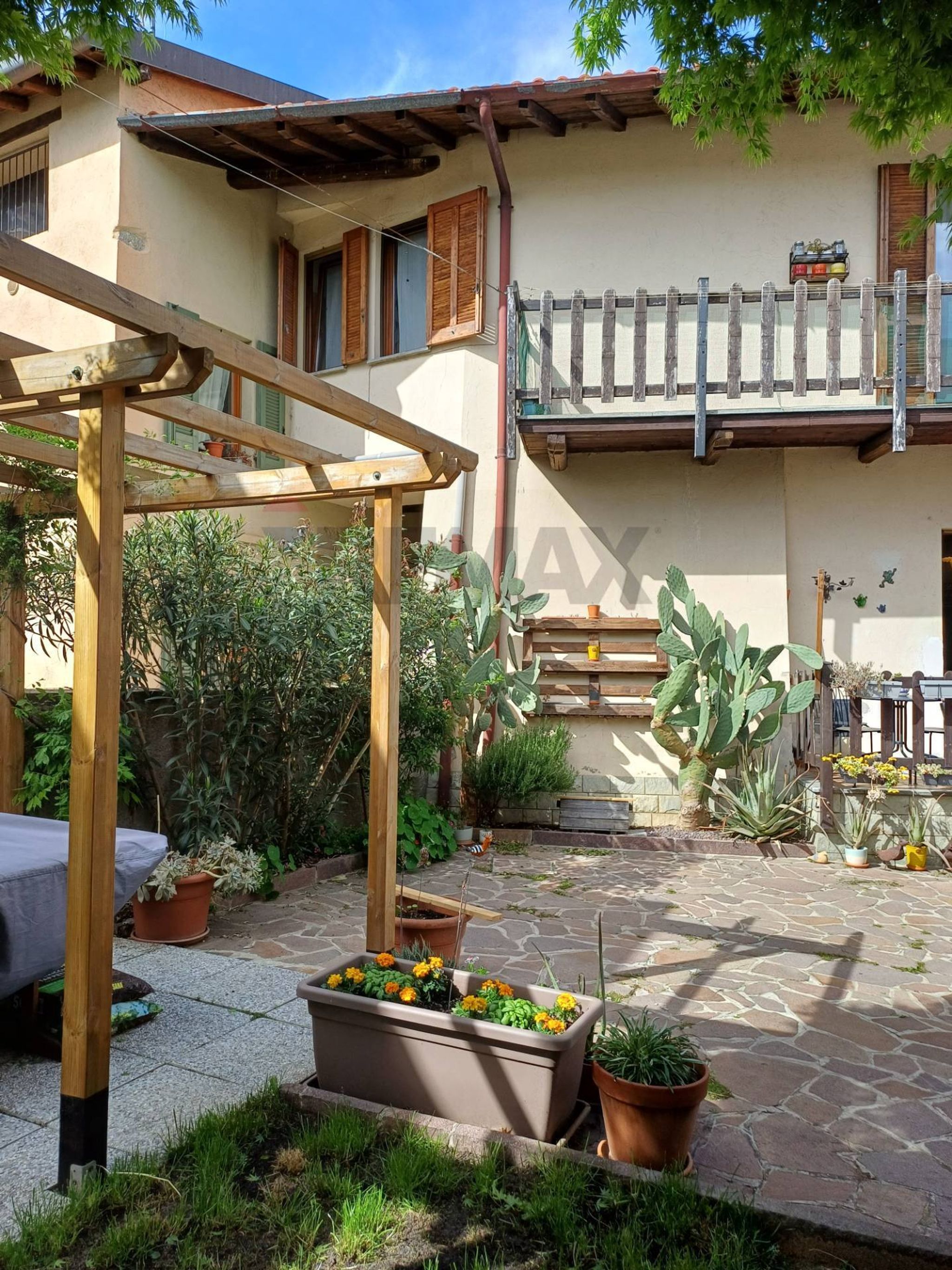 Casa all'aperto
