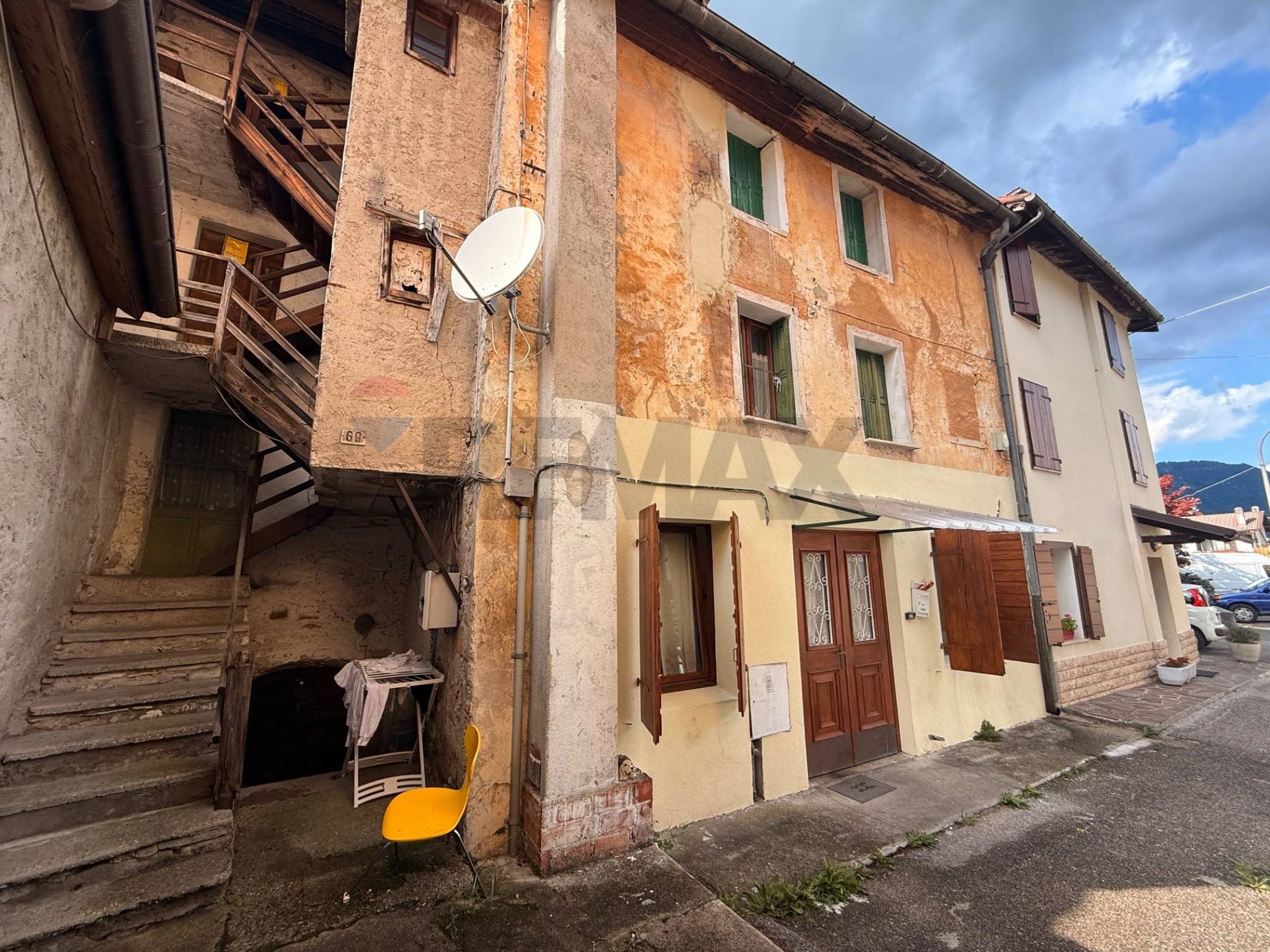 Edificio all'aperto