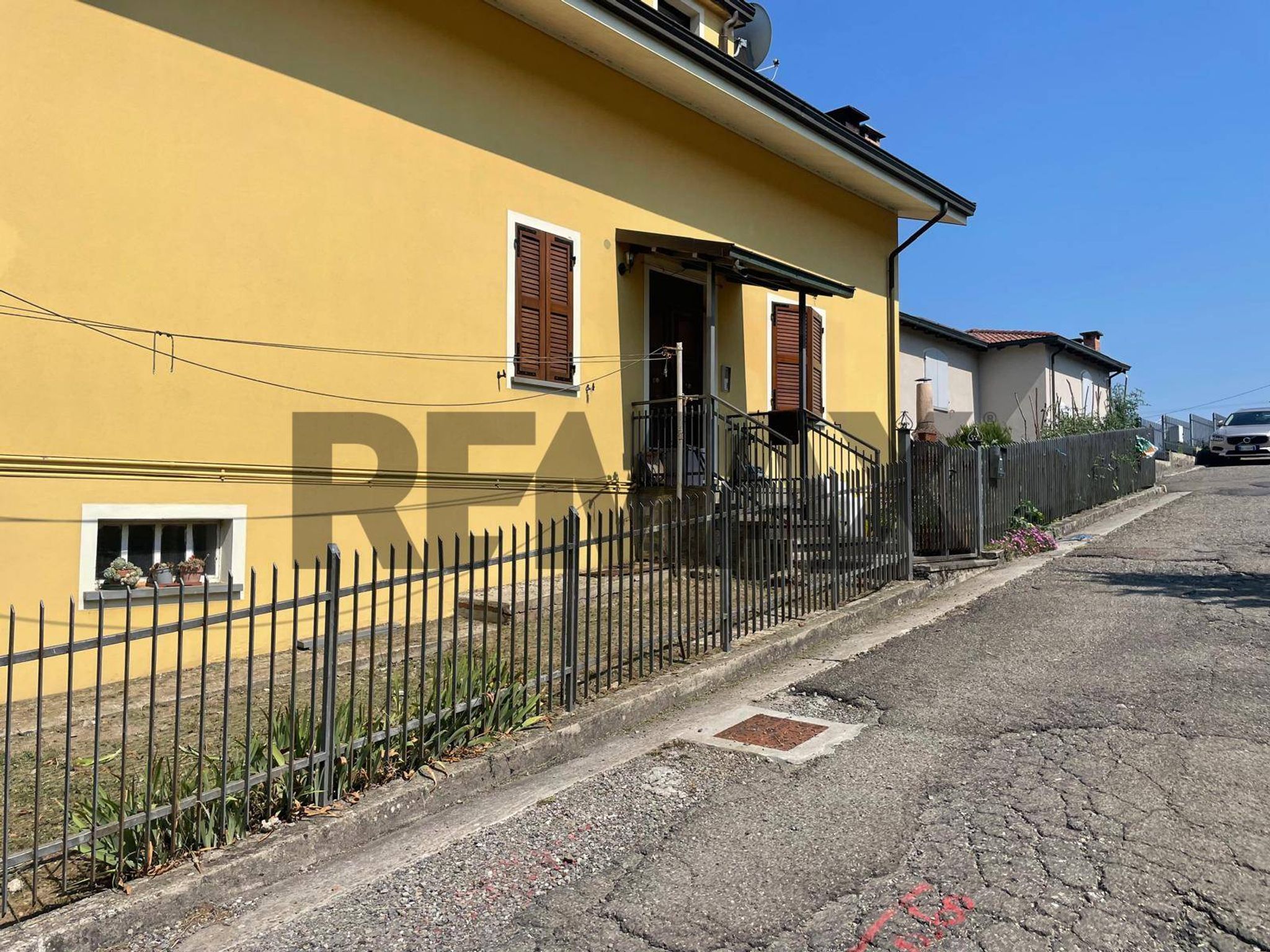 Property in Bedonia