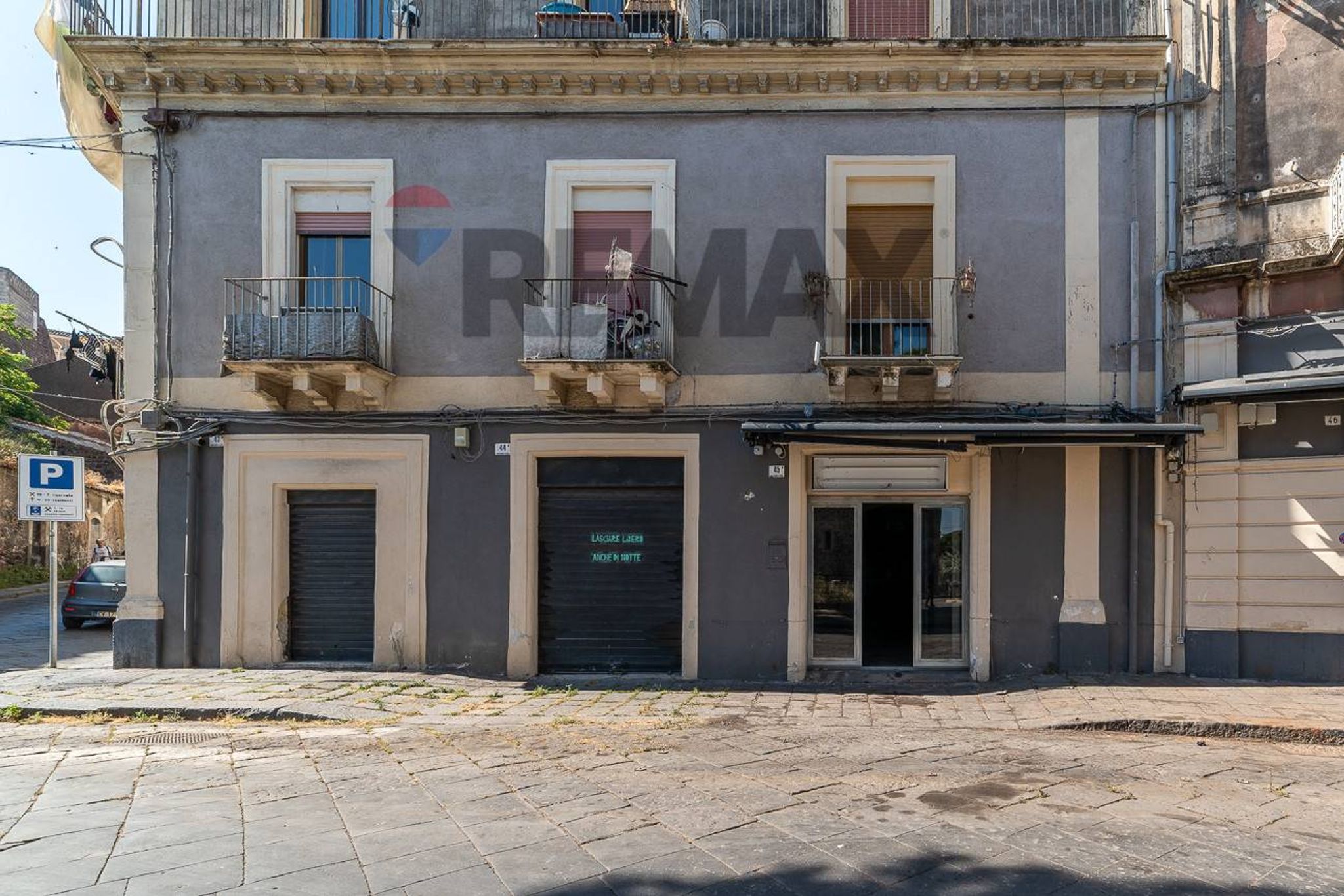 Edificio all'aperto