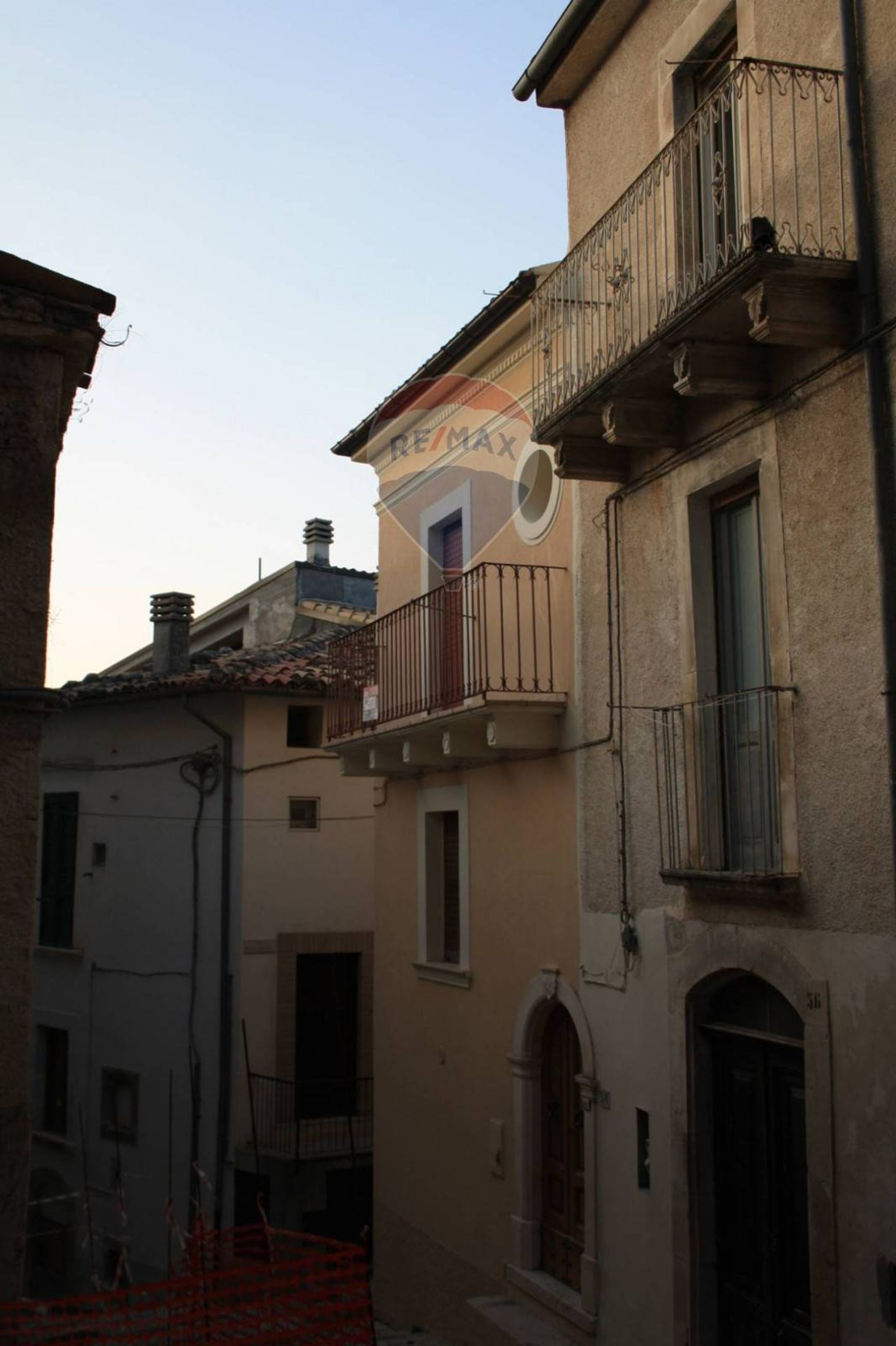 Edificio all'aperto