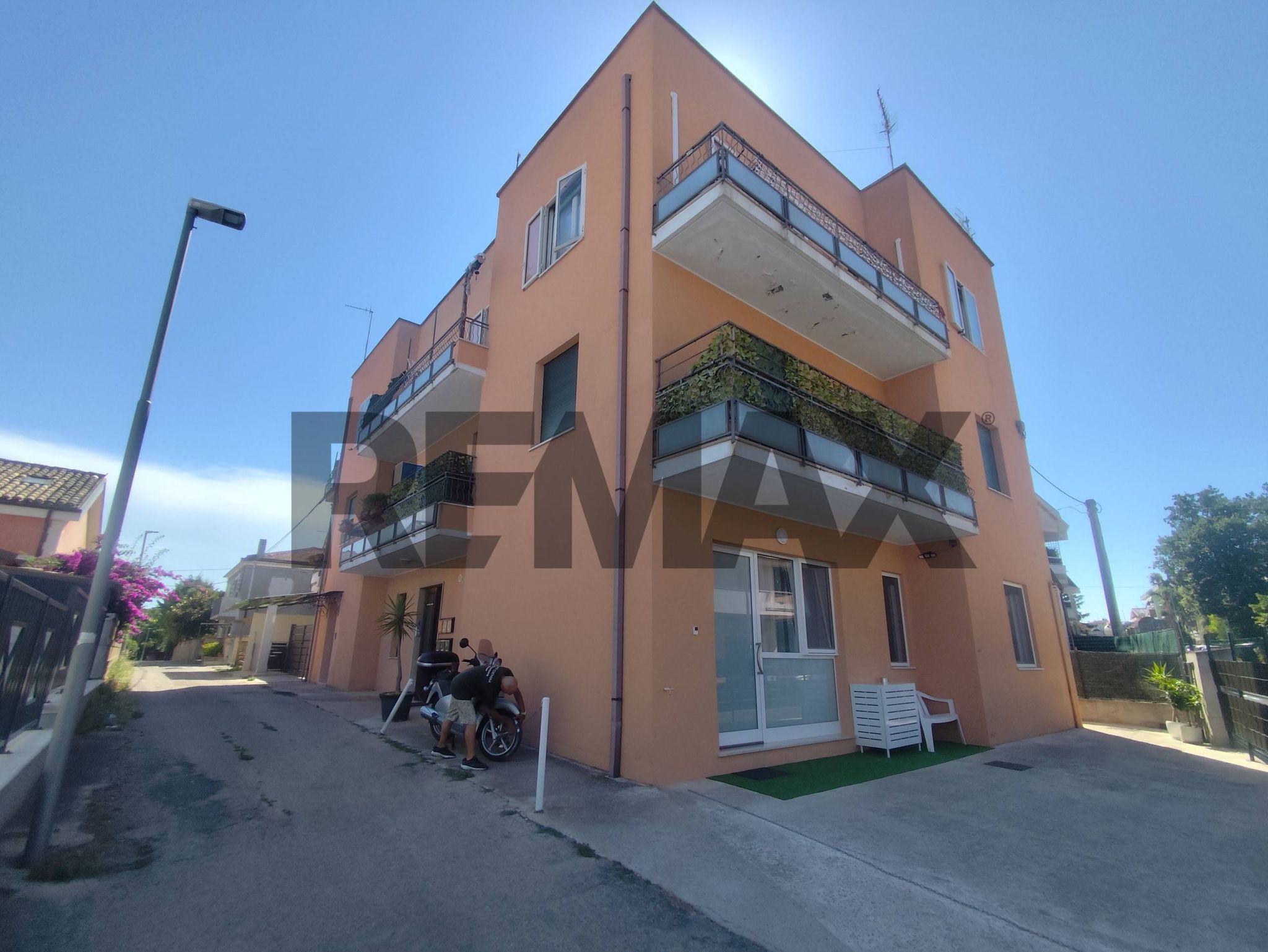 Edificio all'aperto