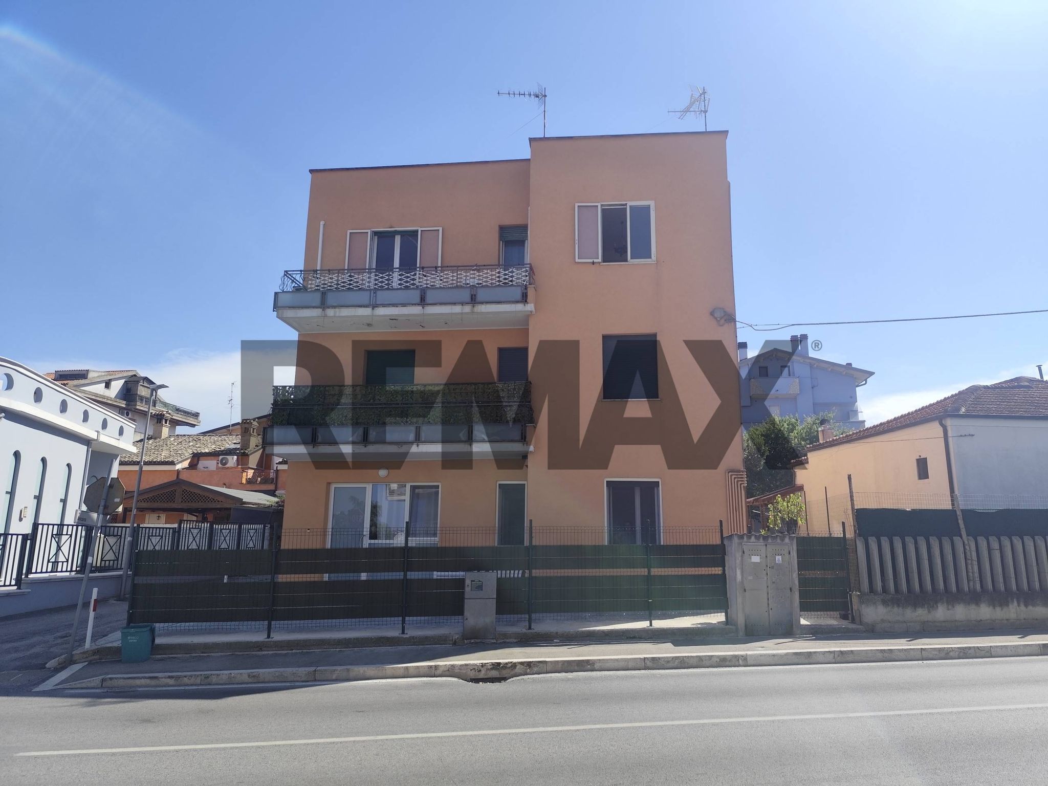 Edificio all'aperto