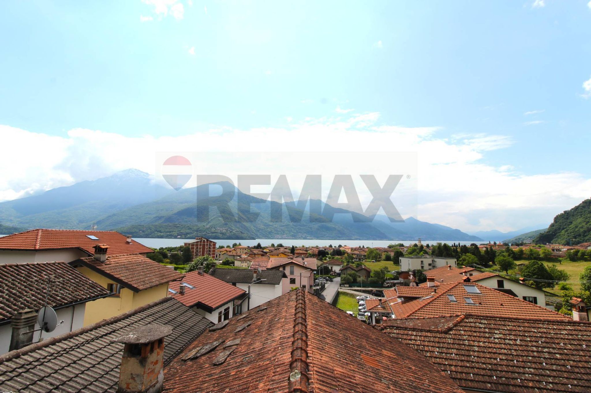 Property in Dongo