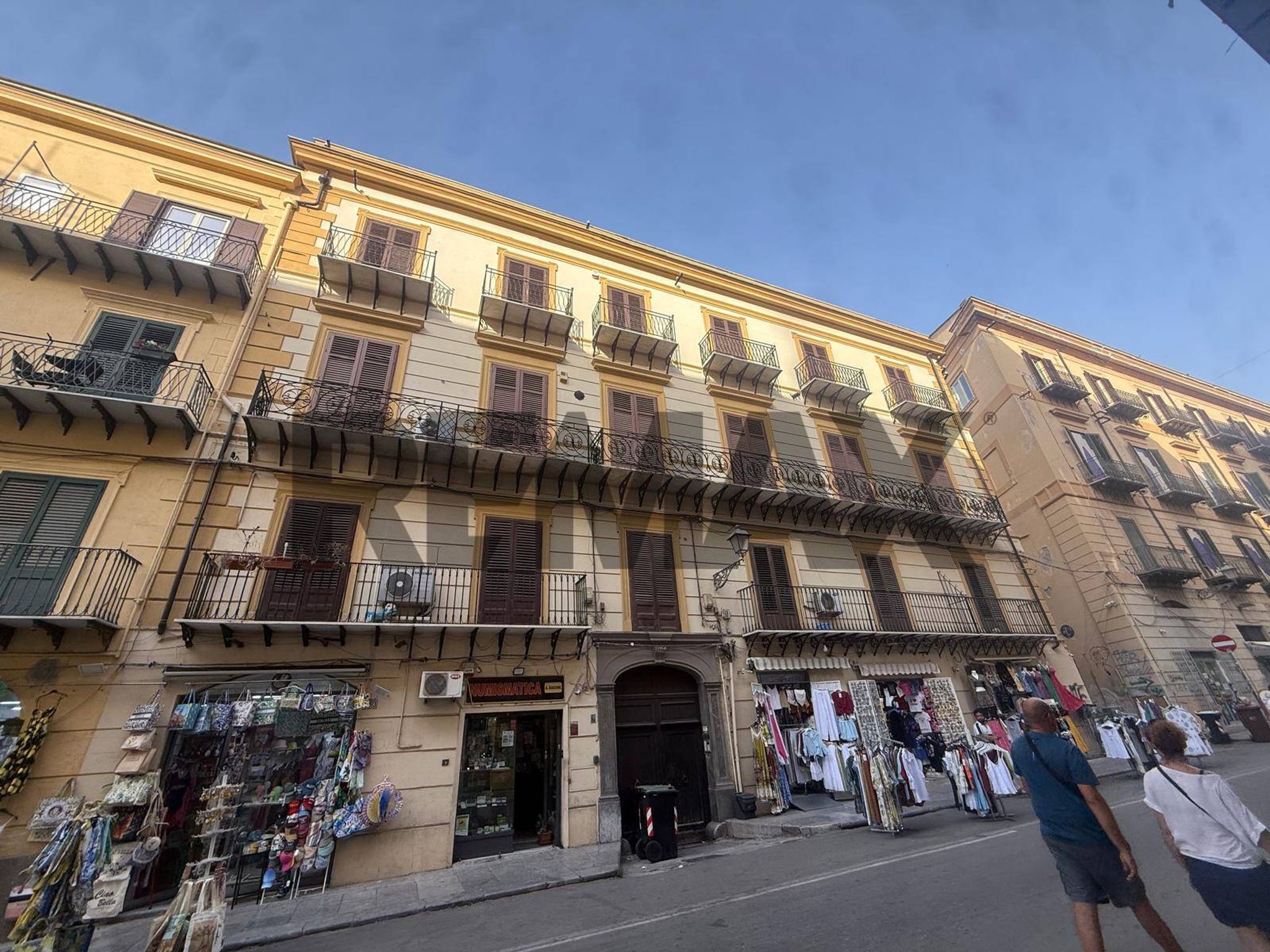 Edificio all'aperto