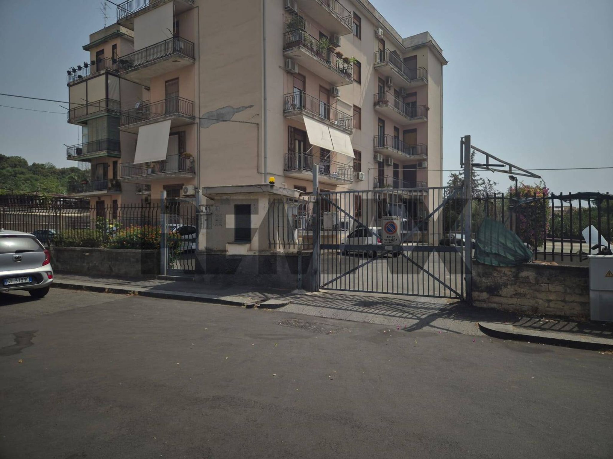 Edificio all'aperto
