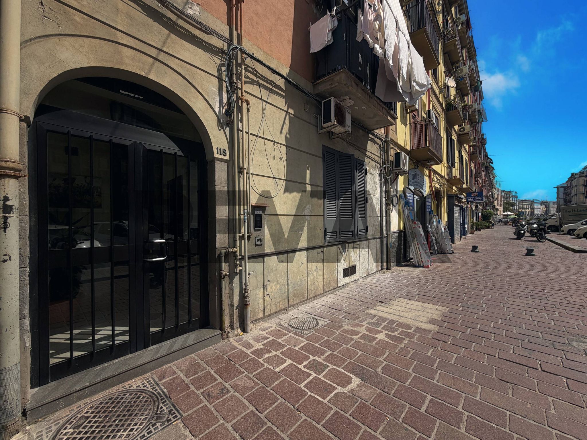 Edificio all'aperto