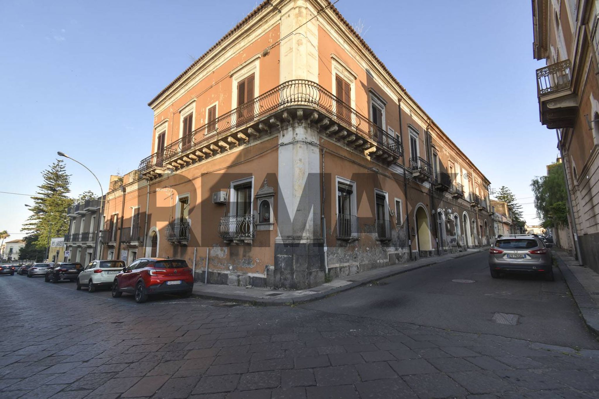 Edificio all'aperto