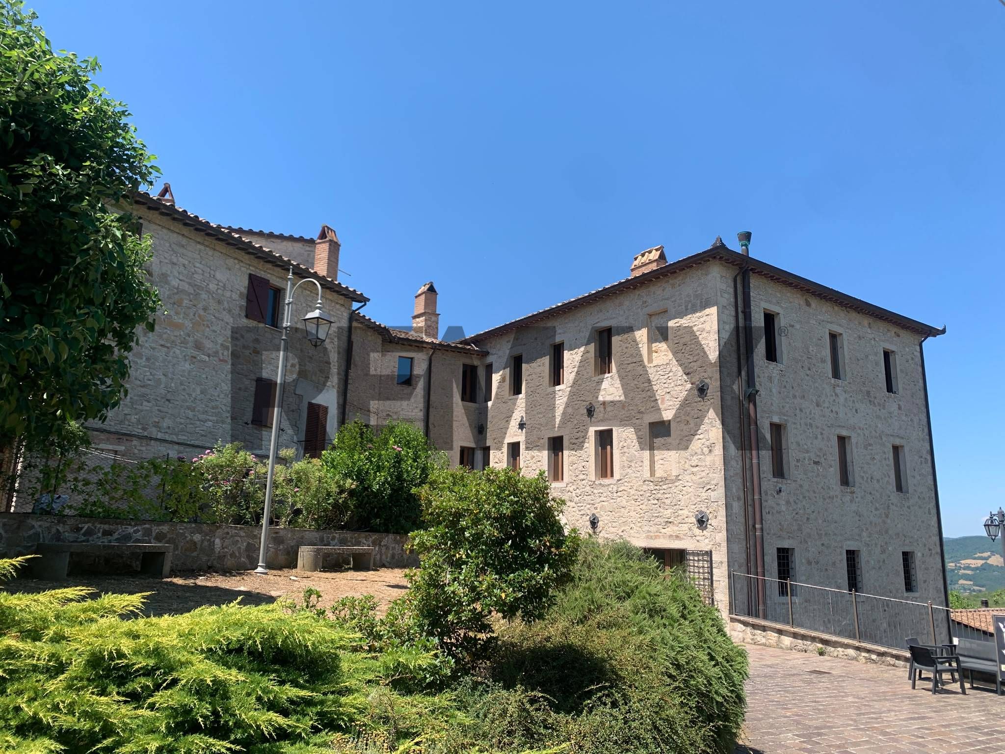 Property in Todi