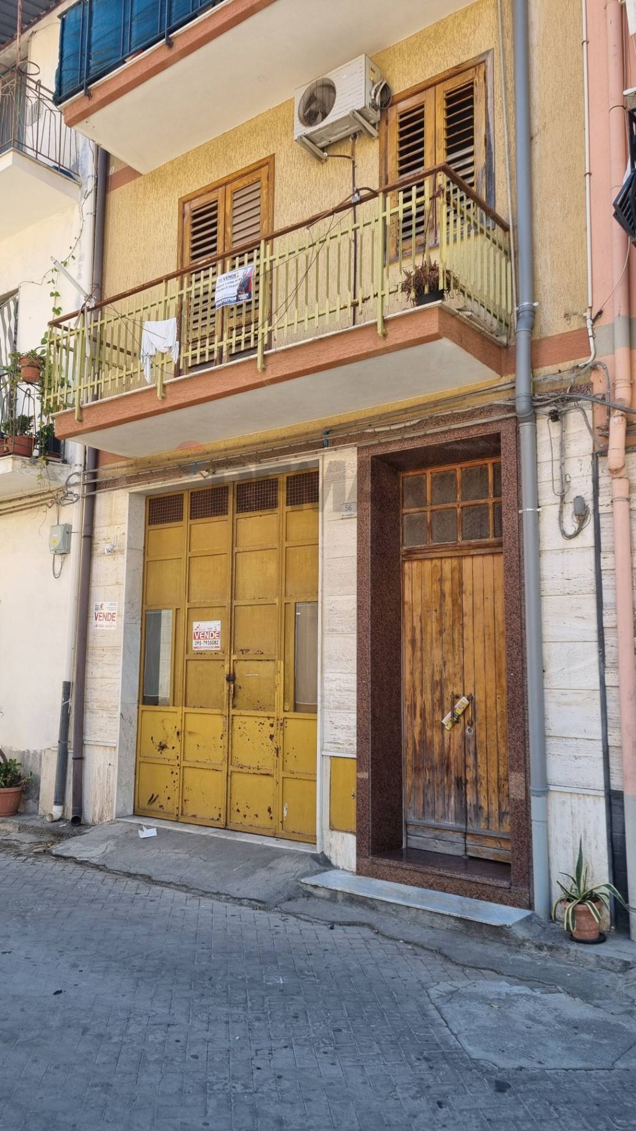 Edificio all'aperto