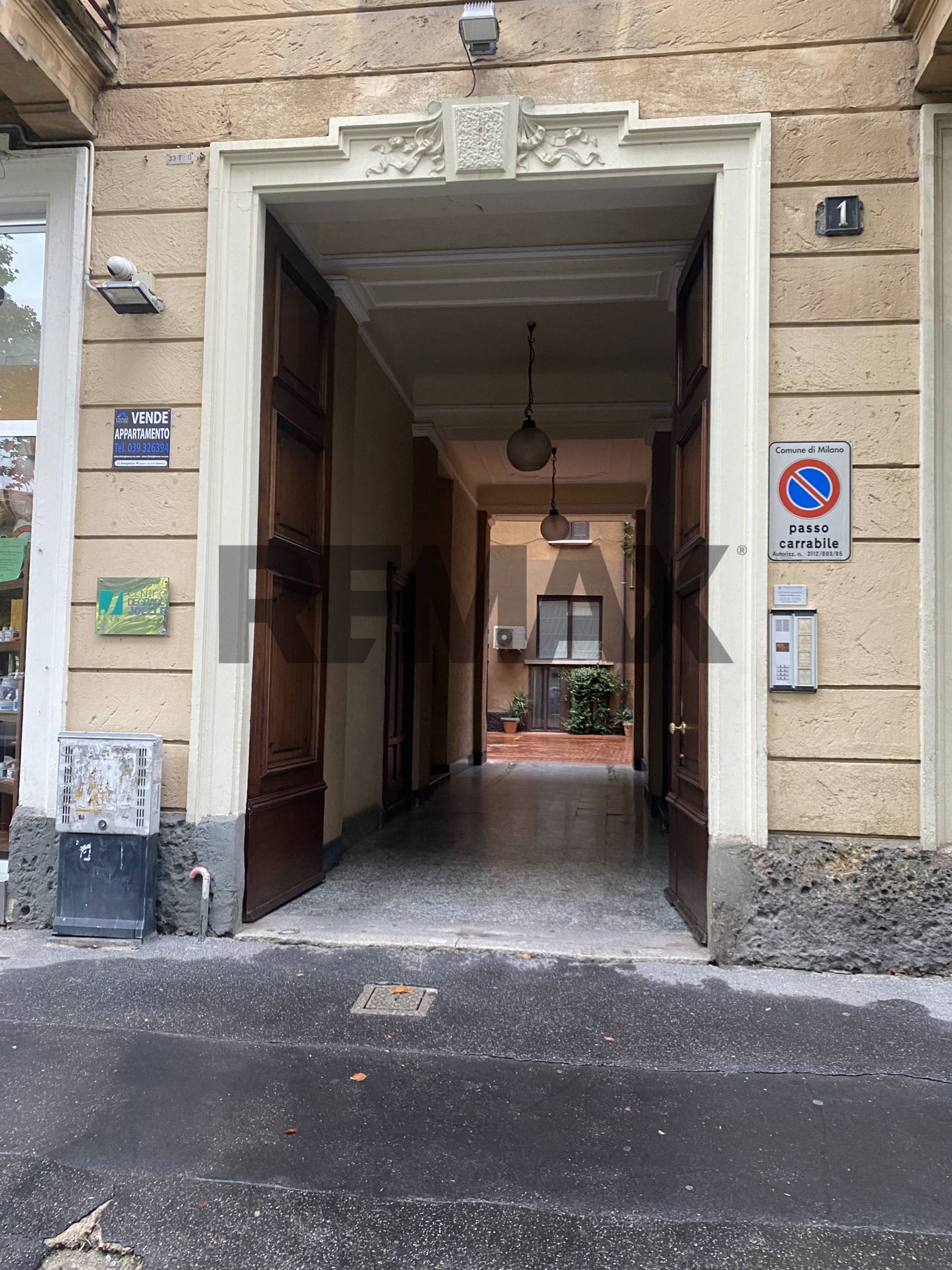 Edificio all'aperto